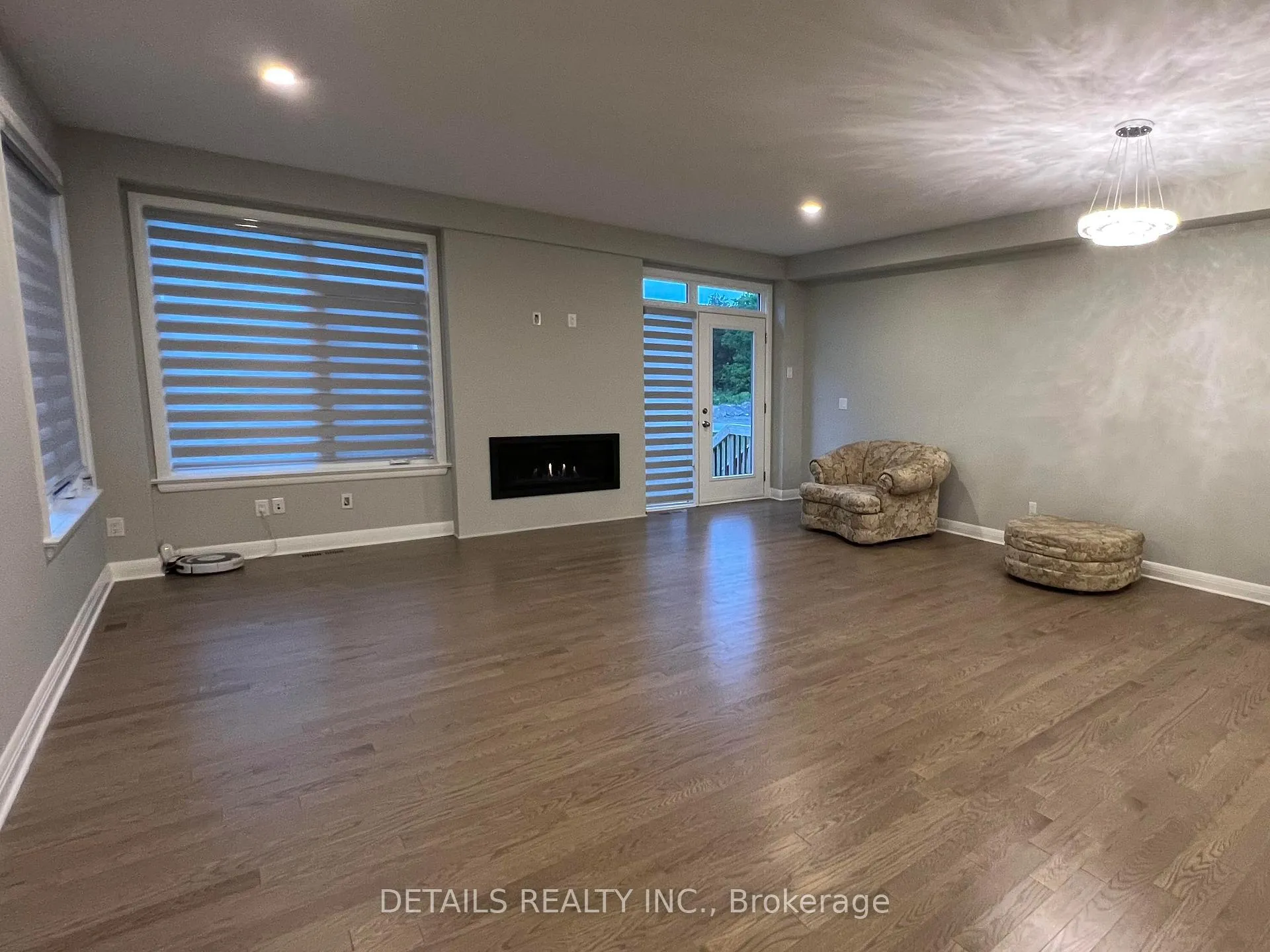 Photo 42 of 303 Wigwas Street, Ottawa, CFB Rockcliffe and Area — HOMEH