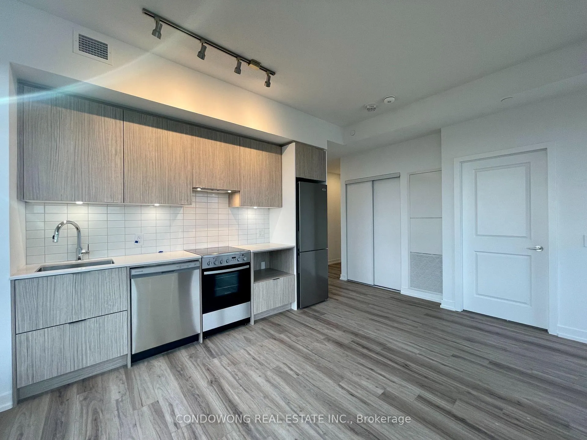 Photo 3 of Unit 1908, 395 Bloor Street E, Toronto, Cabbagetown-South St. James Town — HOMEH