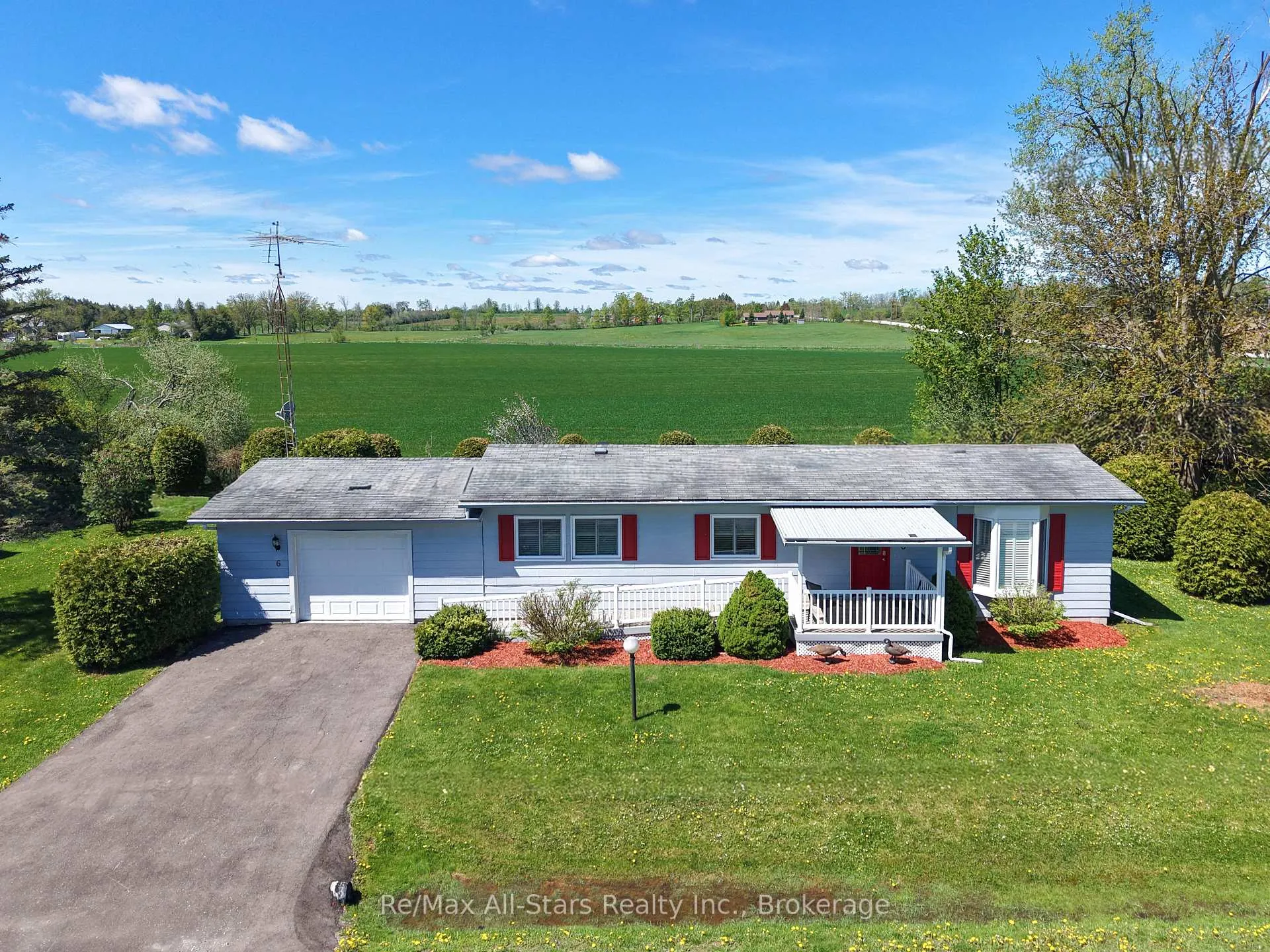 Photo 1 of 6 Vista Drive, Kawartha Lakes, Lindsay — HOMEH