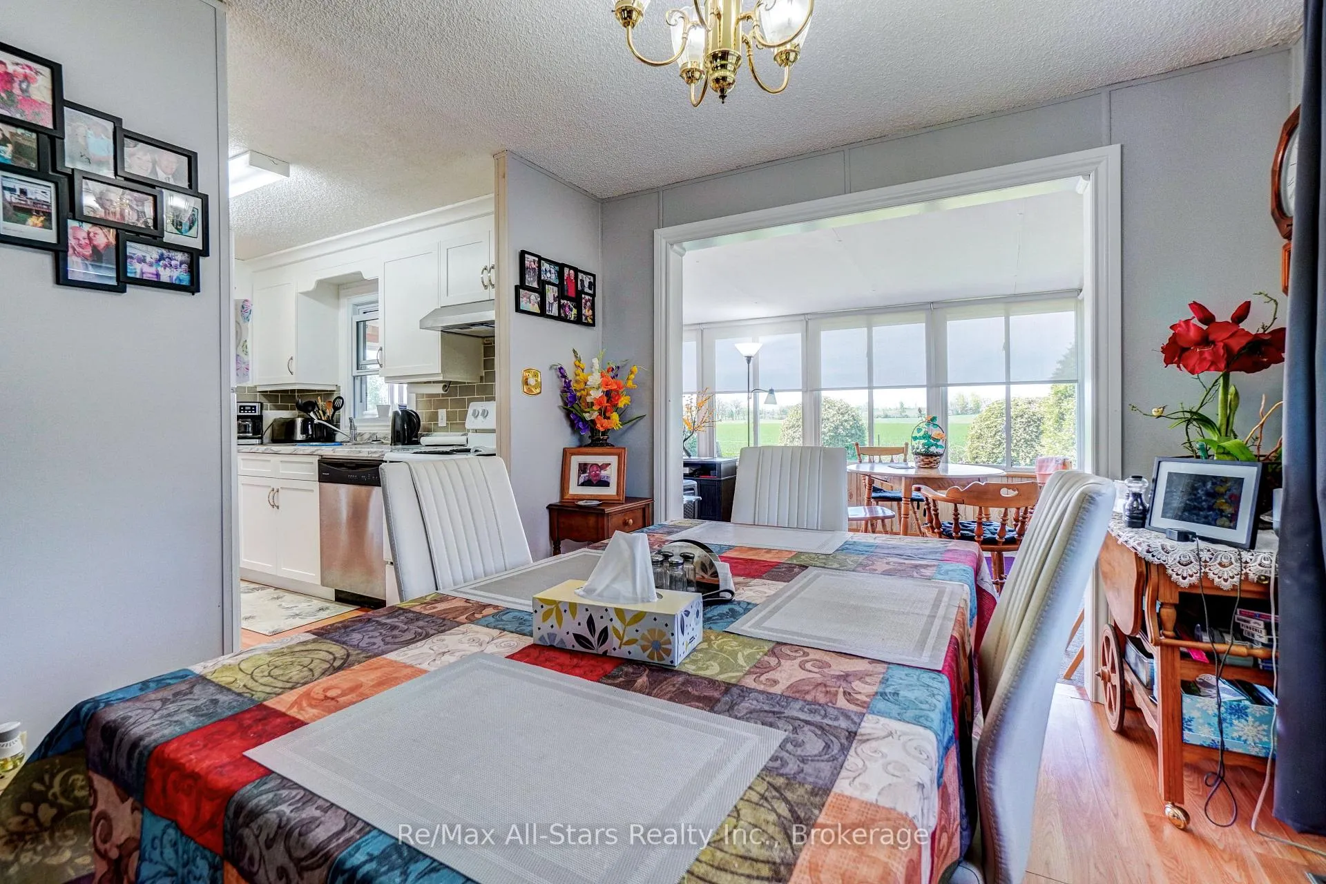 Photo 9 of 6 Vista Drive, Kawartha Lakes, Lindsay — HOMEH
