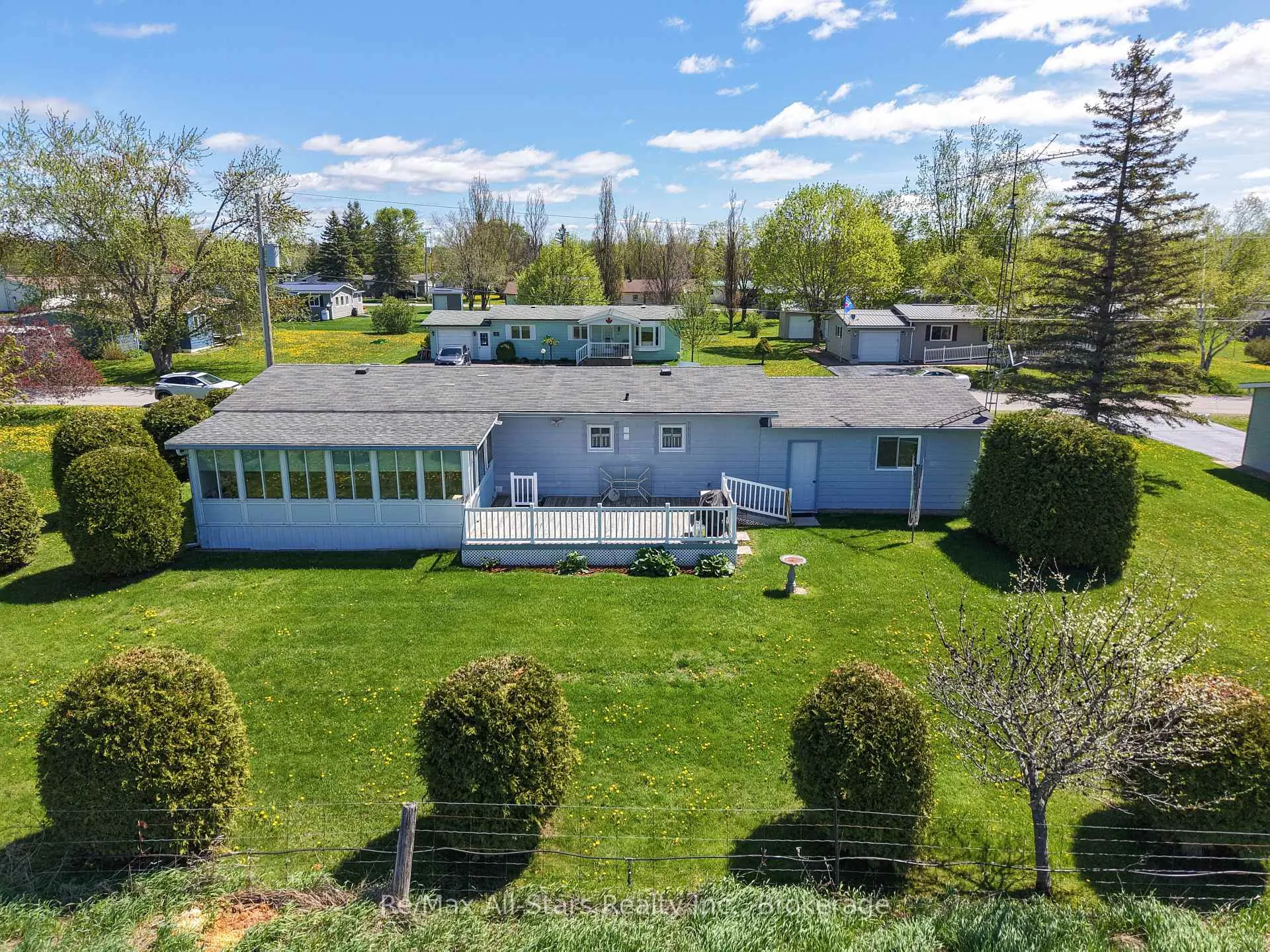 Photo 28 of 6 Vista Drive, Kawartha Lakes, Lindsay — HOMEH