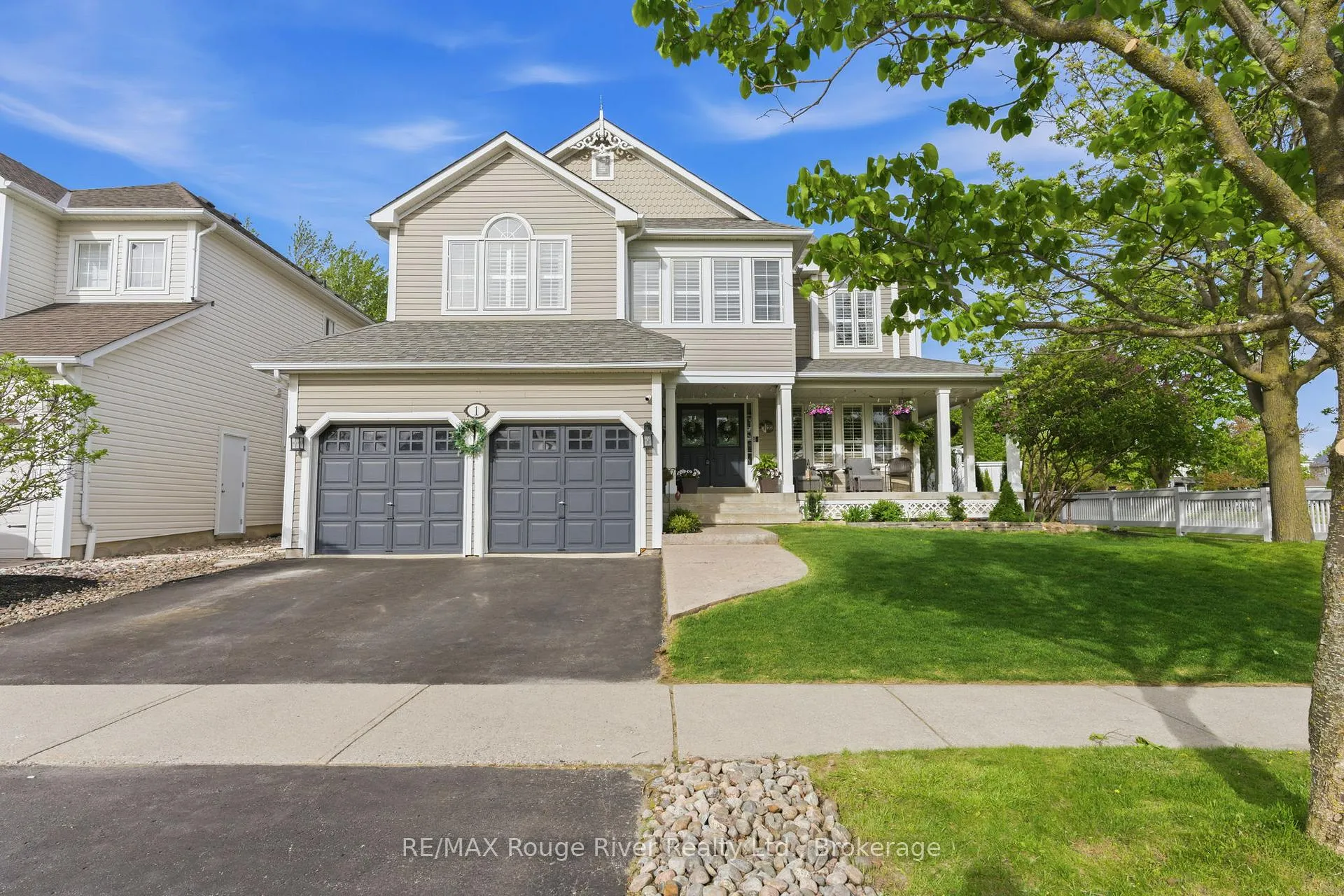 Photo 1 of 1 Sturgess Crescent, Whitby, Brooklin — HOMEH
