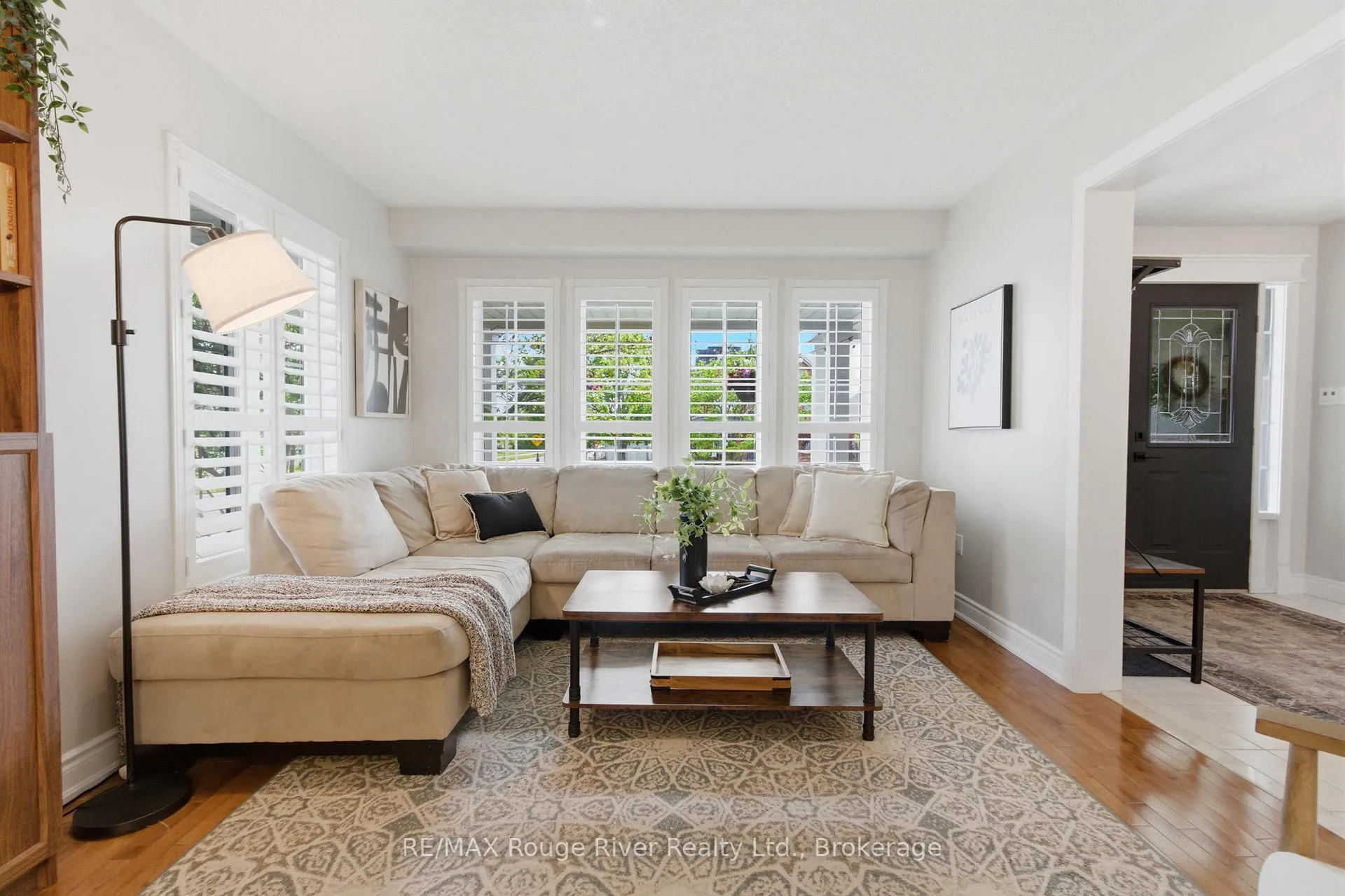Photo 6 of 1 Sturgess Crescent, Whitby, Brooklin — HOMEH