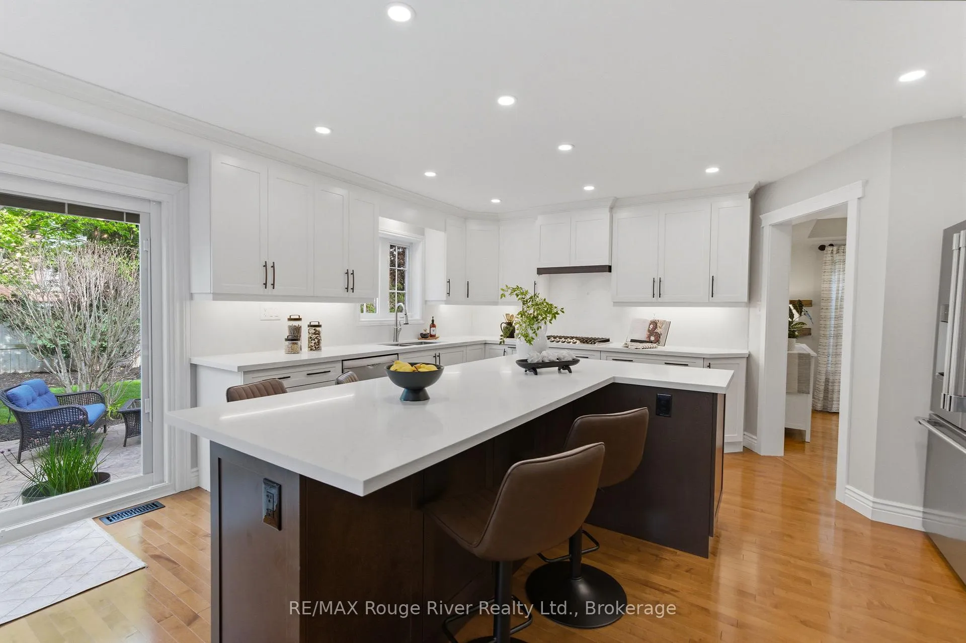 Photo 13 of 1 Sturgess Crescent, Whitby, Brooklin — HOMEH