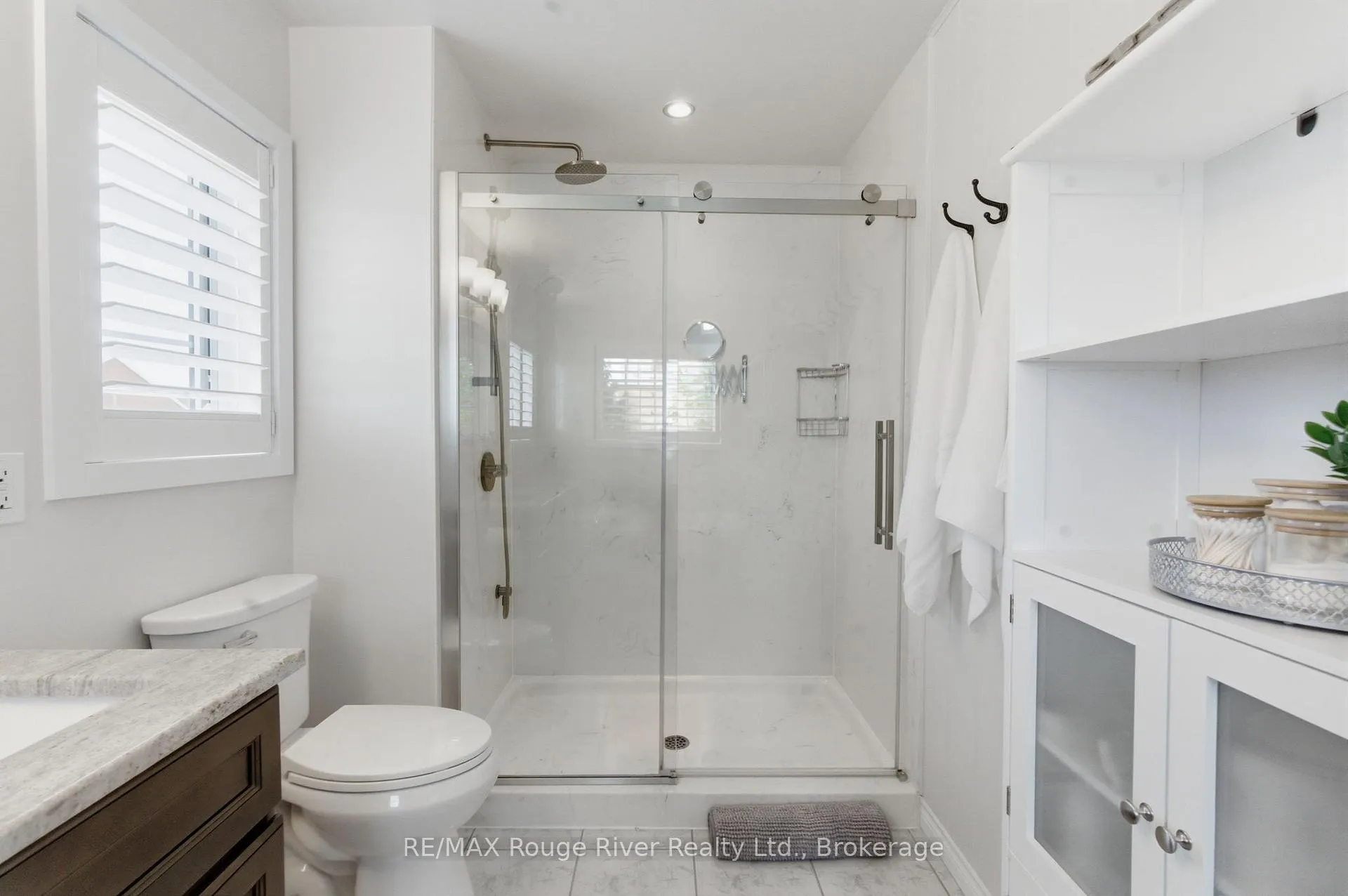 Photo 26 of 1 Sturgess Crescent, Whitby, Brooklin — HOMEH