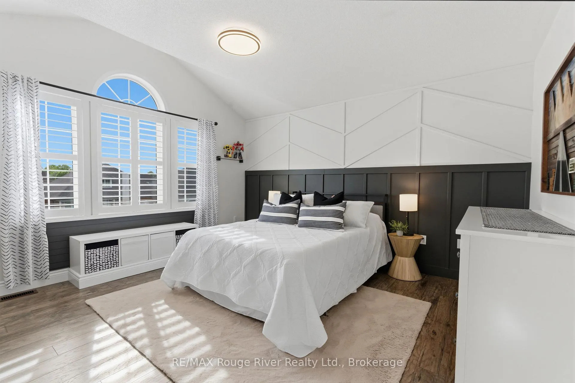 Photo 31 of 1 Sturgess Crescent, Whitby, Brooklin — HOMEH