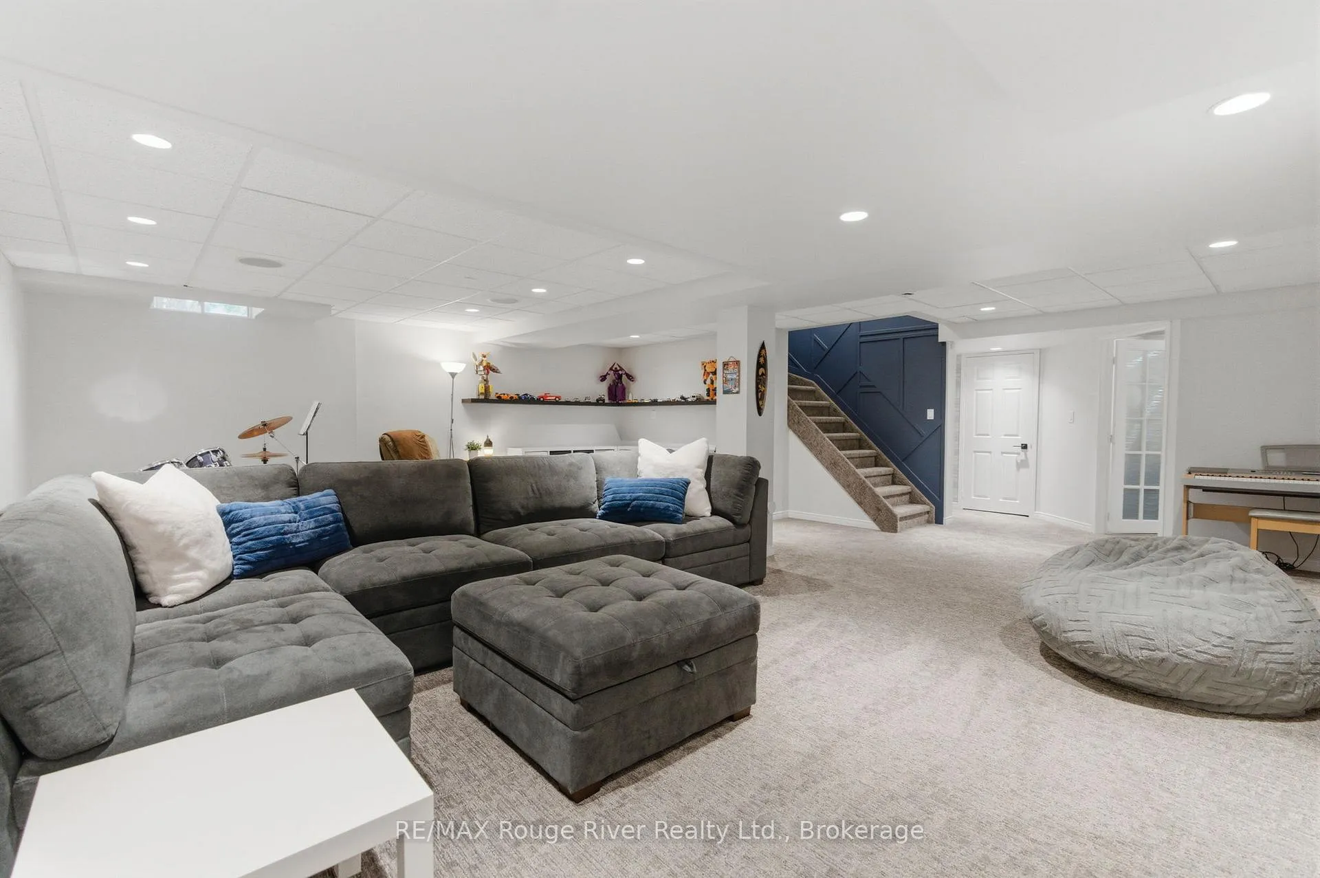 Photo 34 of 1 Sturgess Crescent, Whitby, Brooklin — HOMEH
