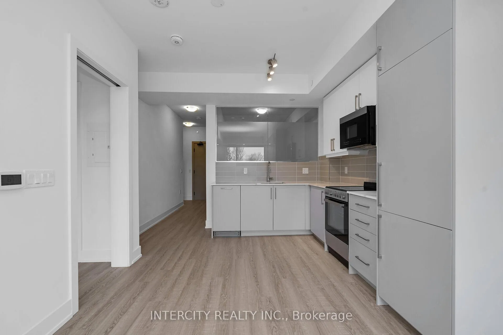 Photo 14 of Unit 326, 2075 King Road, King, King City — HOMEH