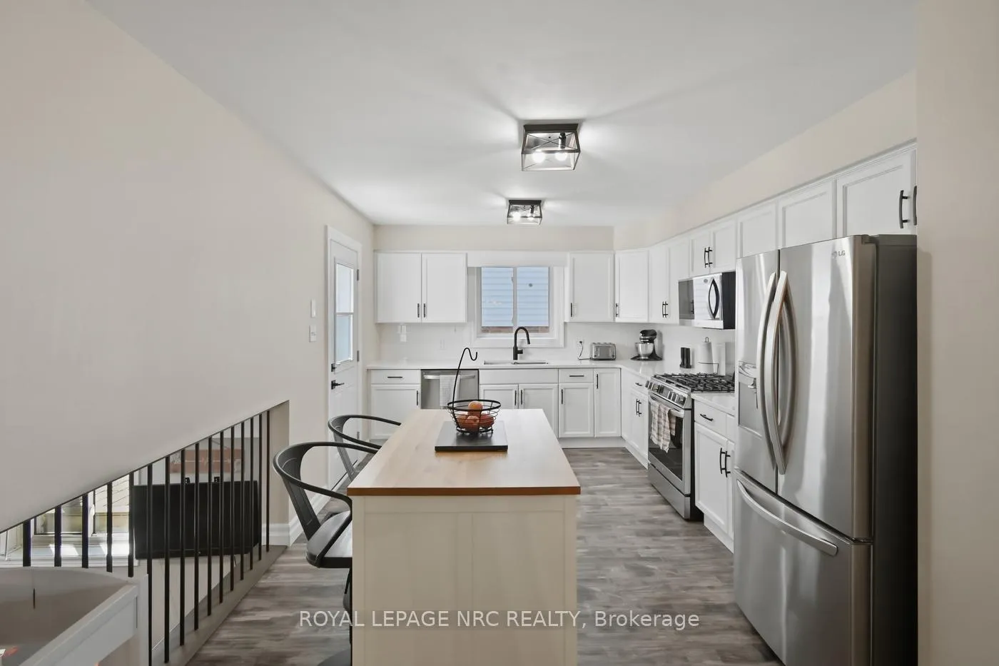 Photo 14 of 5622 Magnolia Drive, Niagara Falls, Ascot — HOMEH