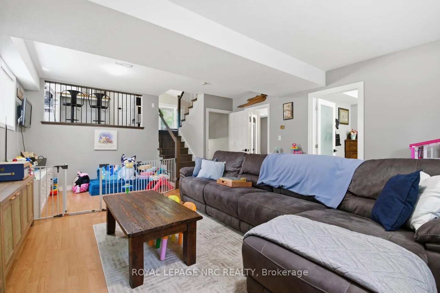 Photo 32 of 5622 Magnolia Drive, Niagara Falls, Ascot — HOMEH