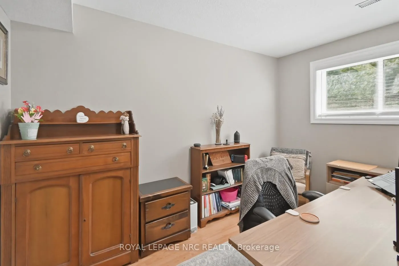 Photo 33 of 5622 Magnolia Drive, Niagara Falls, Ascot — HOMEH