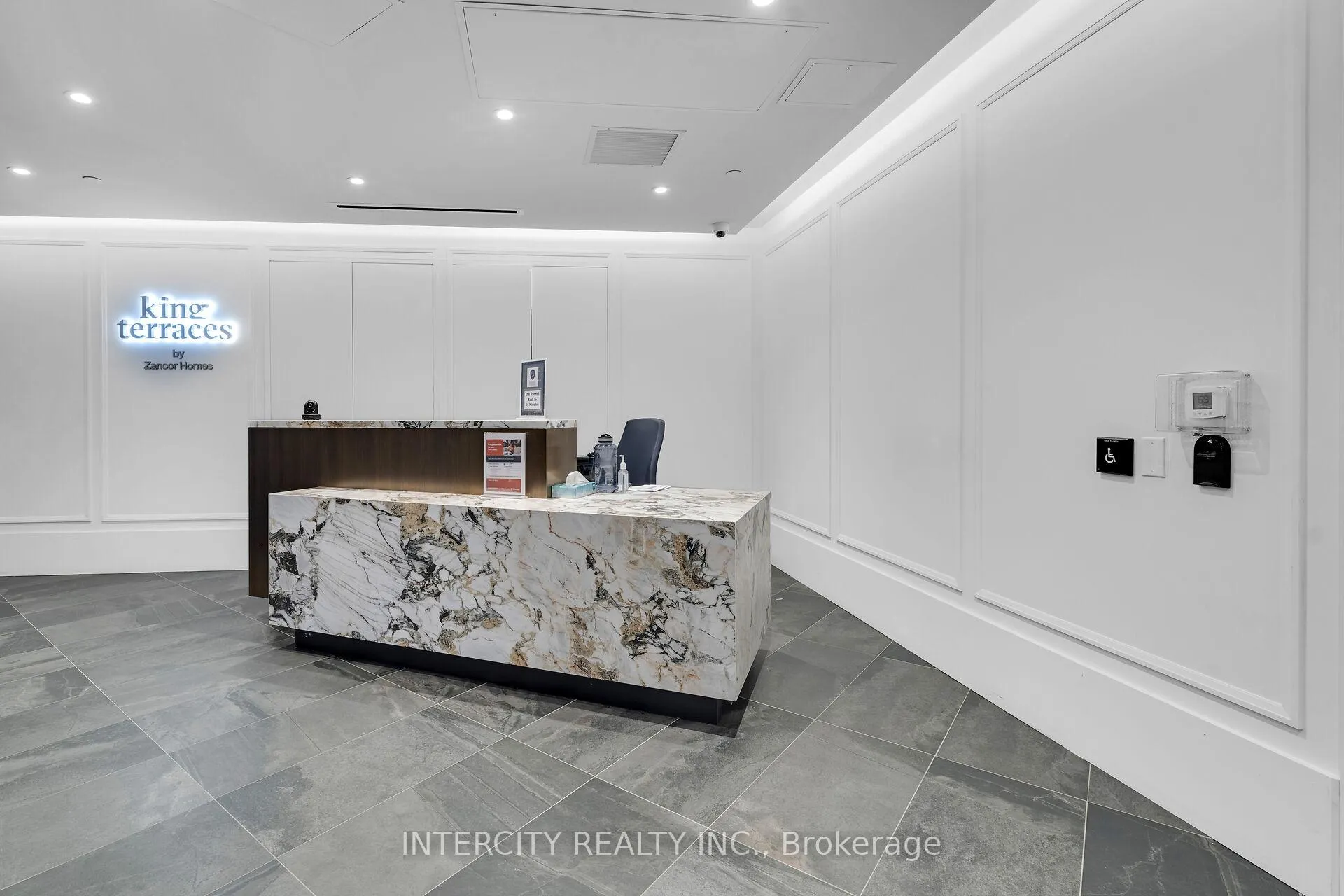 Photo 7 of Unit 327, 2075 King Road, King, King City — HOMEH