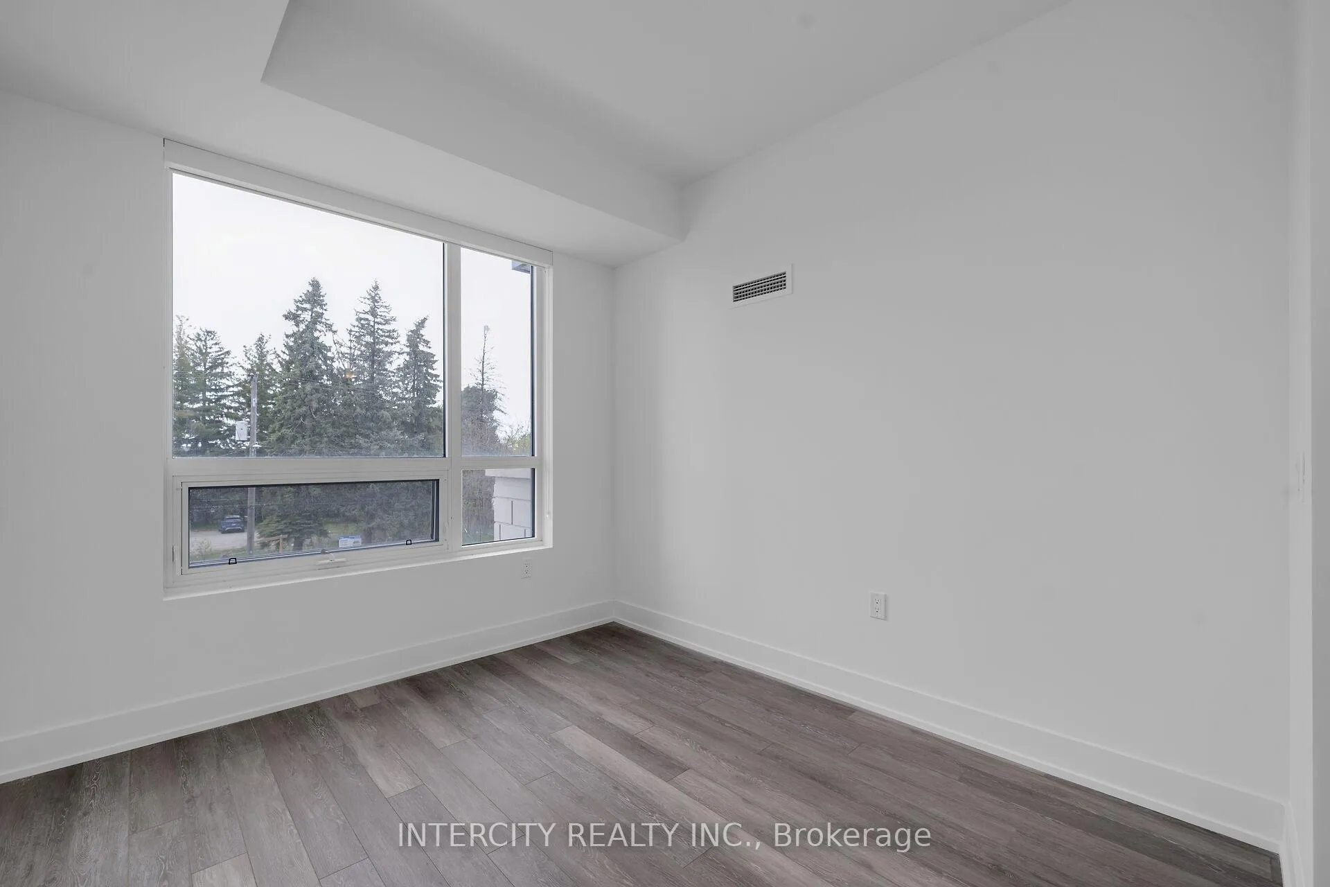 Photo 20 of Unit 327, 2075 King Road, King, King City — HOMEH
