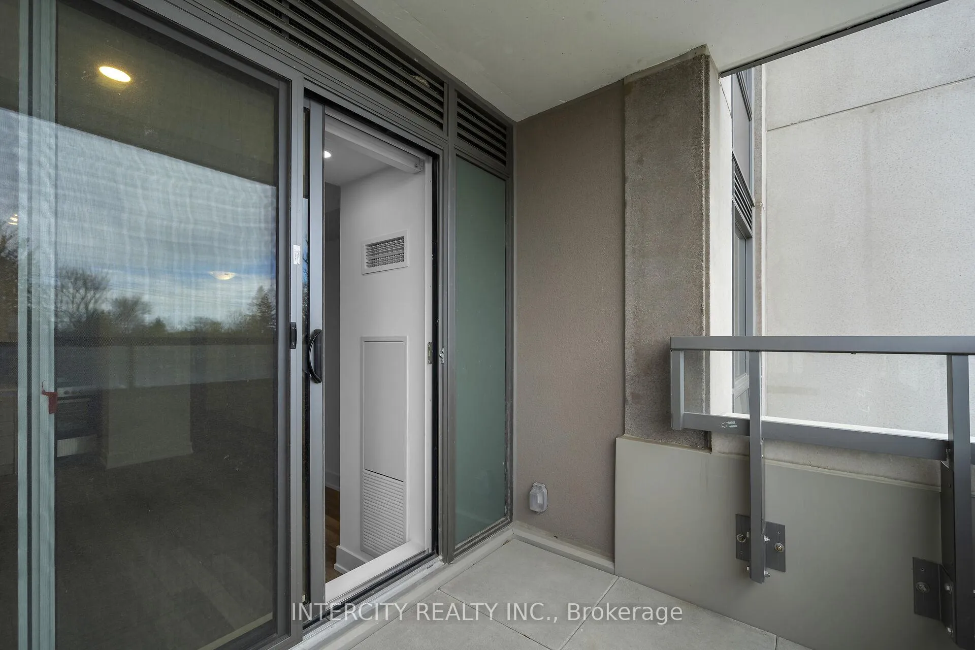 Photo 27 of Unit 327, 2075 King Road, King, King City — HOMEH