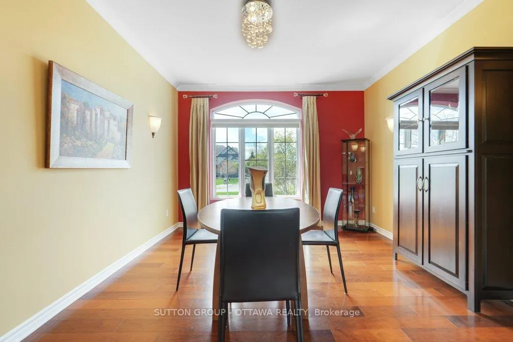 Photo 13 of 6881 Lakes Park Drive, Ottawa, Greely — HOMEH
