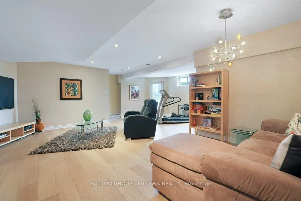 Photo 31 of 6881 Lakes Park Drive, Ottawa, Greely — HOMEH