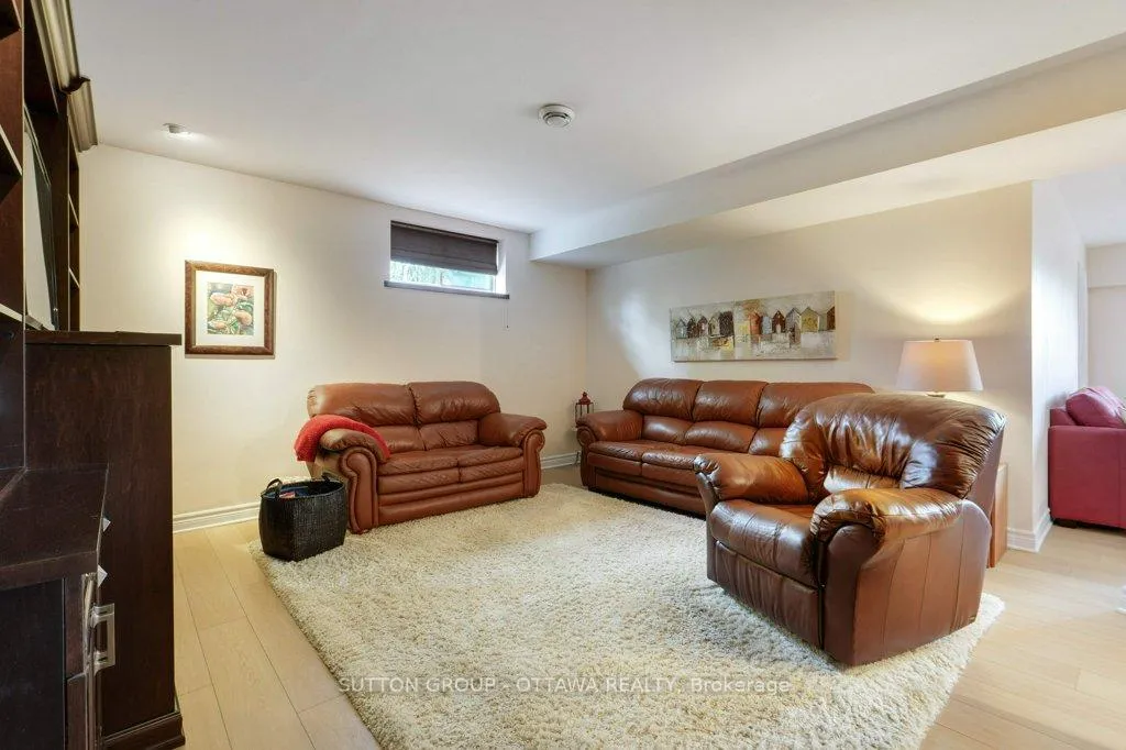 Photo 36 of 6881 Lakes Park Drive, Ottawa, Greely — HOMEH