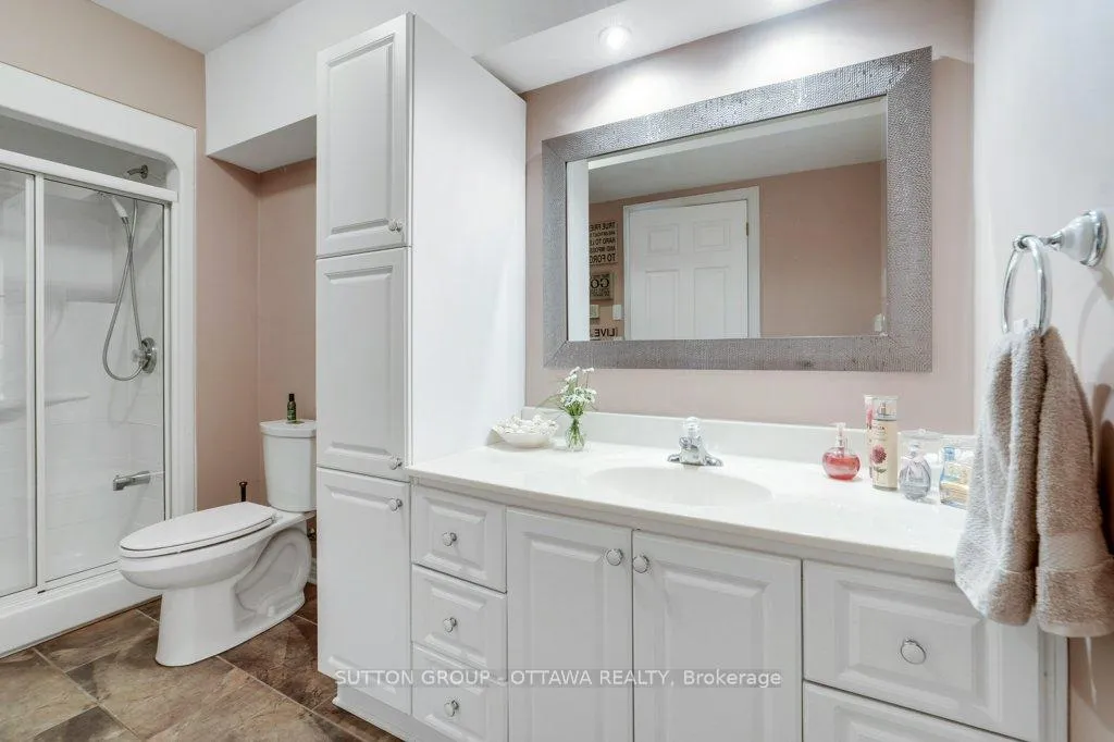 Photo 39 of 6881 Lakes Park Drive, Ottawa, Greely — HOMEH