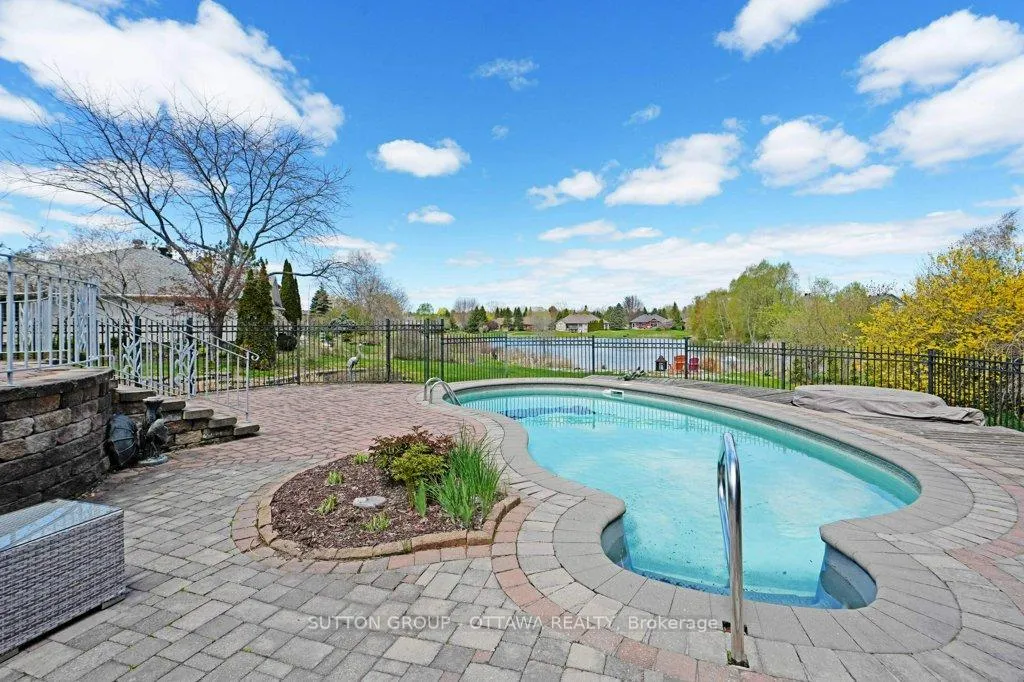Photo 40 of 6881 Lakes Park Drive, Ottawa, Greely — HOMEH