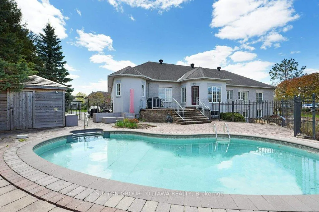 Photo 41 of 6881 Lakes Park Drive, Ottawa, Greely — HOMEH