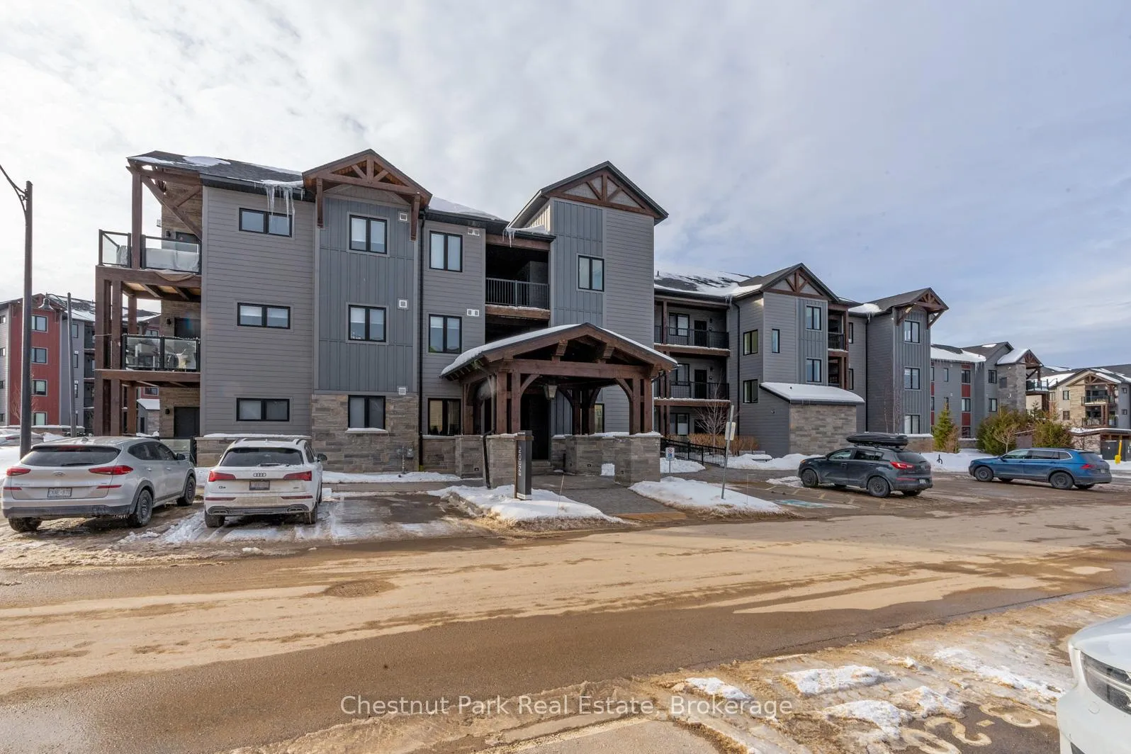 Photo 2 of Unit 305, 10 Beausoleil Lane, Blue Mountains — HOMEH