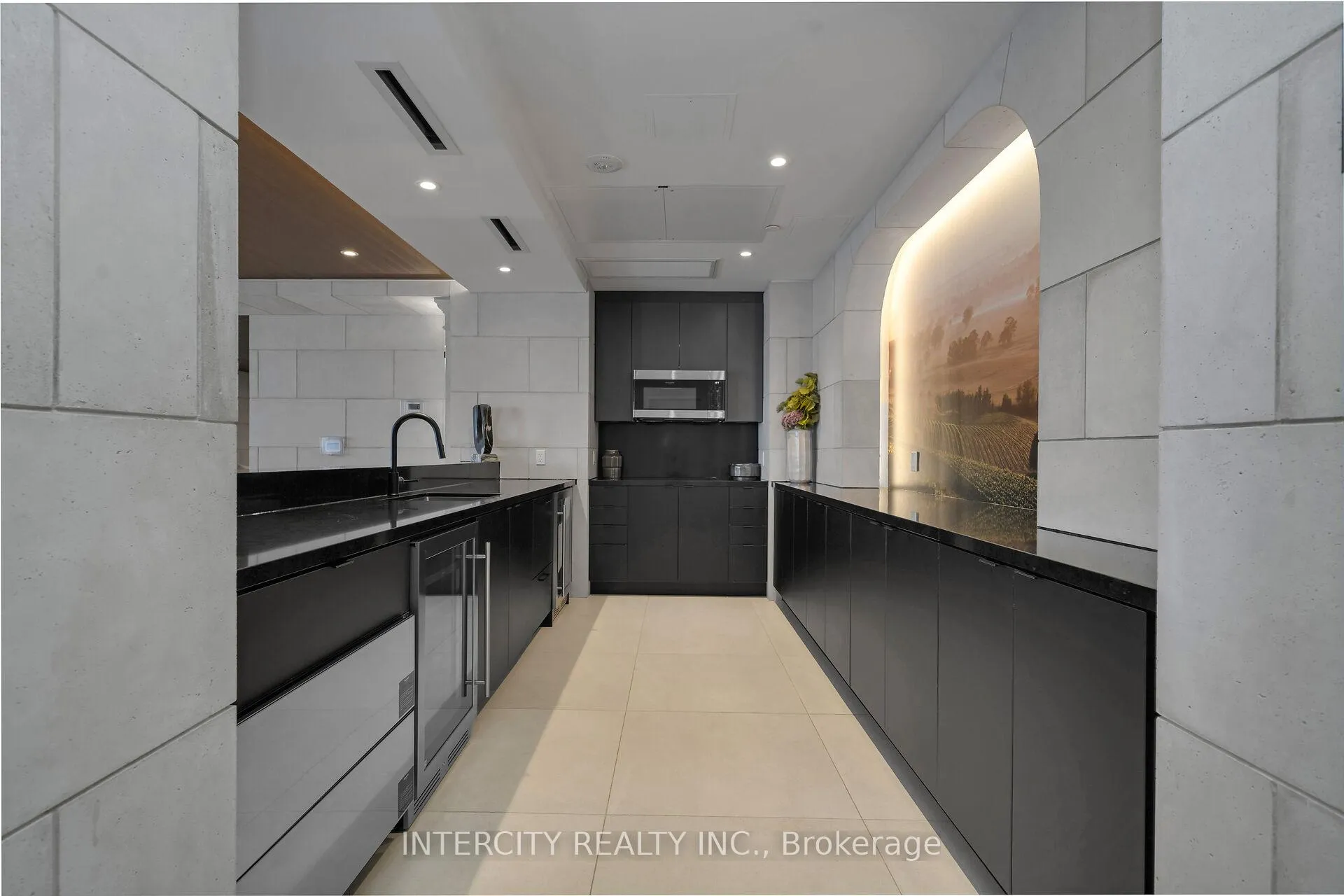Photo 28 of Unit 333, 2075 King Road, King, King City — HOMEH