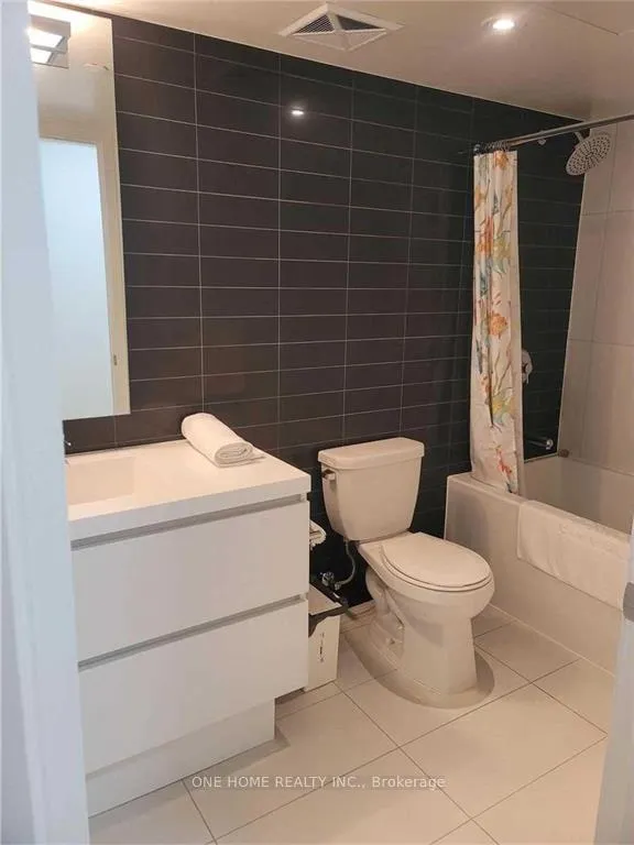 Photo 9 of Unit 4703, 75 Queens Wharf Road, Toronto, Waterfront Communities — HOMEH