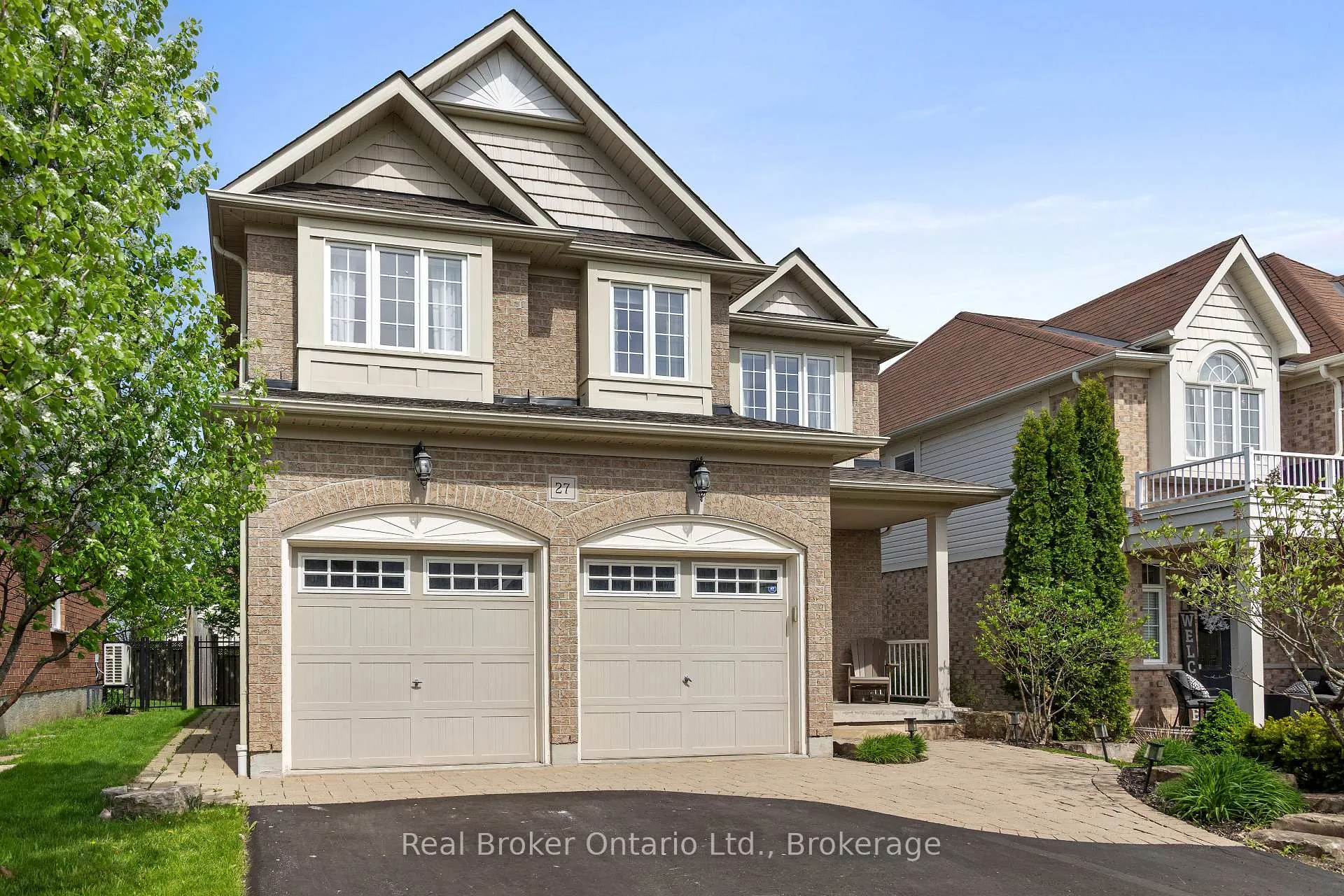 Photo 2 of 27 Goodall Crescent, Clarington, Bowmanville — HOMEH