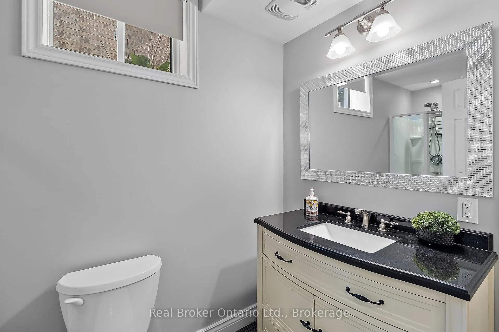 Photo 25 of 27 Goodall Crescent, Clarington, Bowmanville — HOMEH