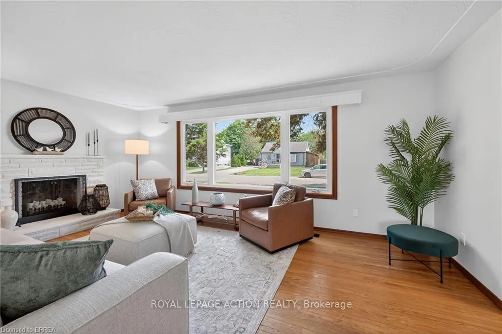 Photo 5 of 15 Tranquility Street, Brantford, Greenbrier — HOMEH