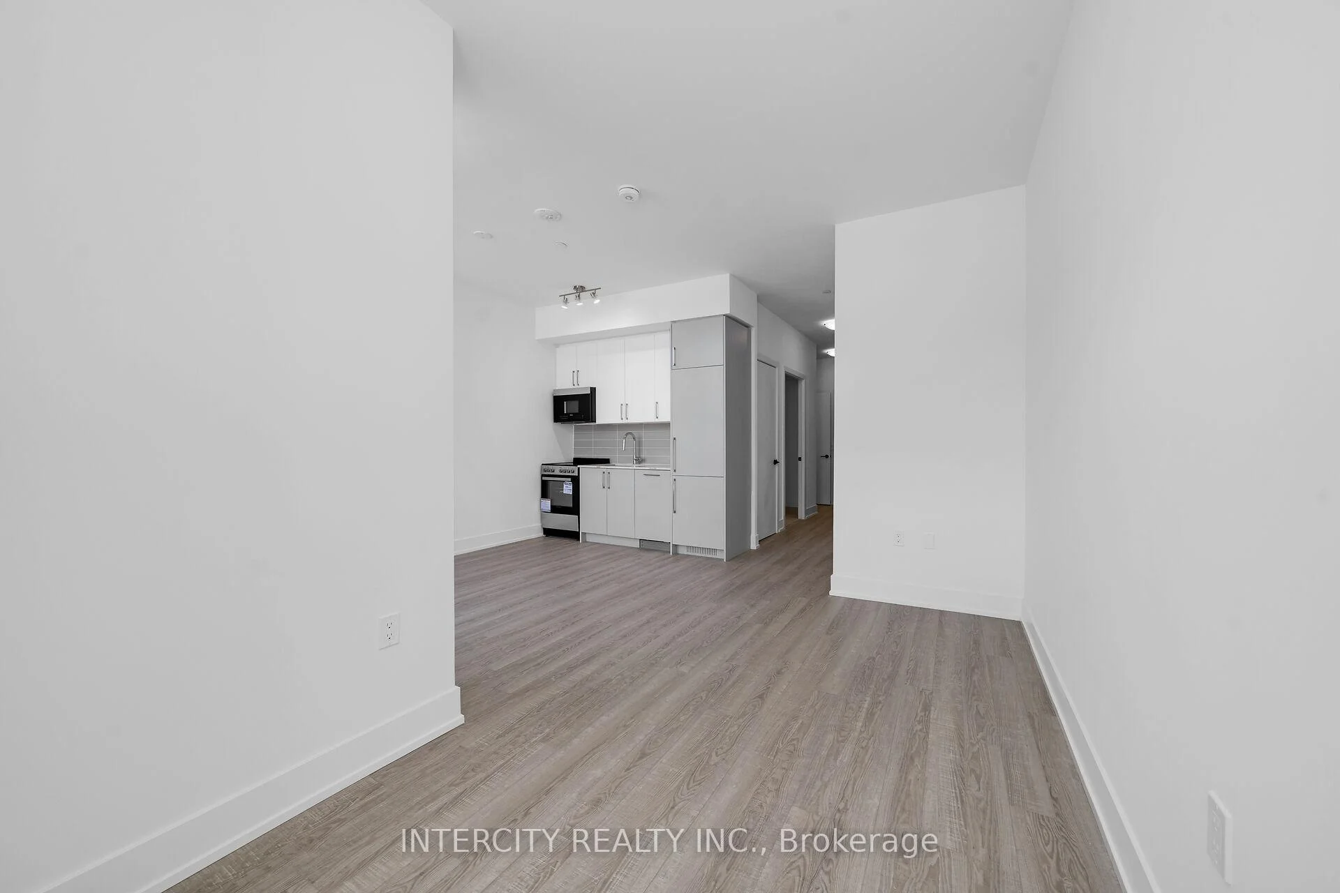 Photo 41 of Unit 105, 2075 King Road, King, King City — HOMEH