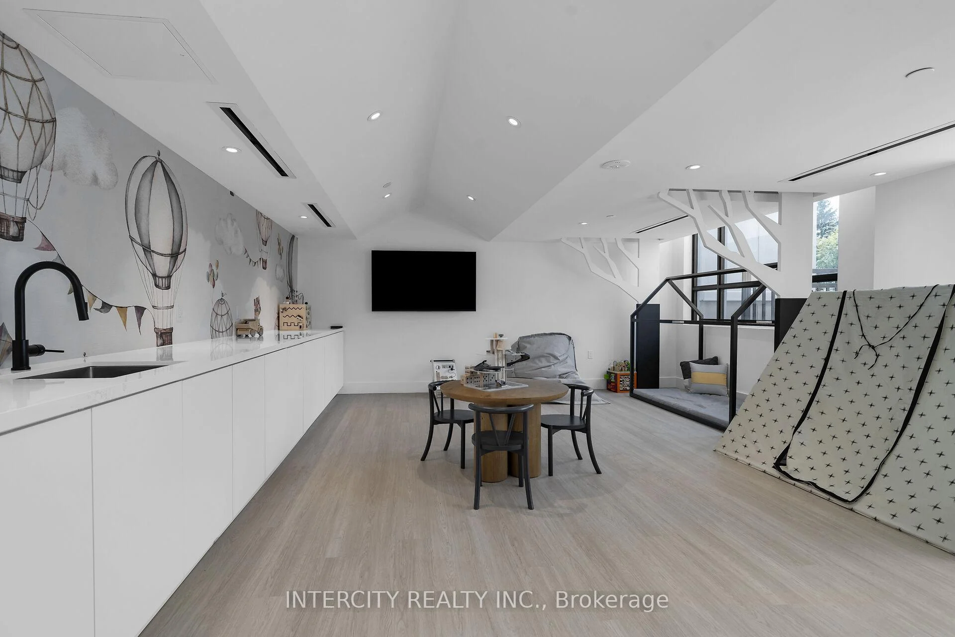 Photo 100 of Unit 105, 2075 King Road, King, King City — HOMEH