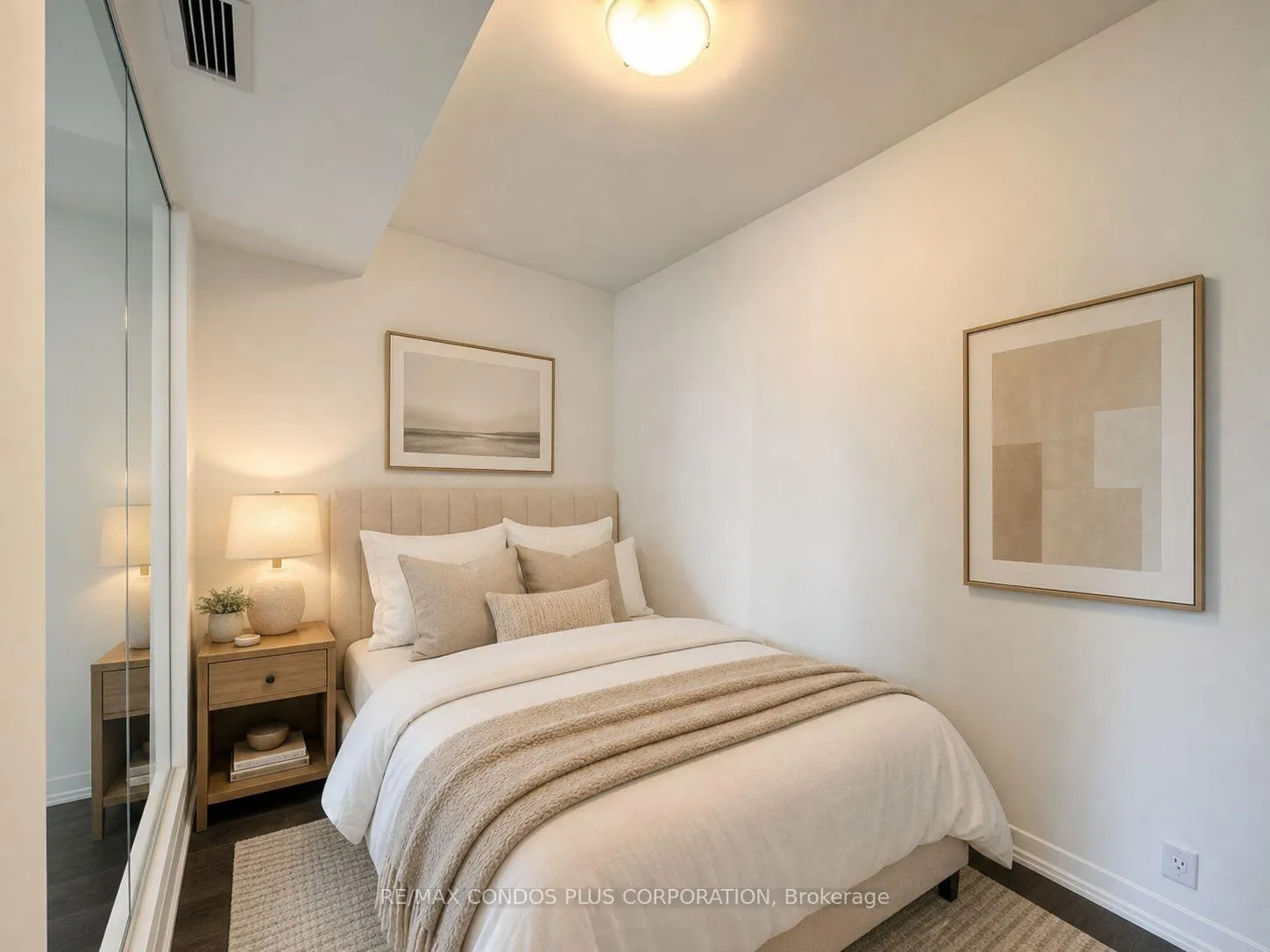 Photo 8 of Unit 3126, 28 Widmer Street, Toronto, Waterfront Communities — HOMEH