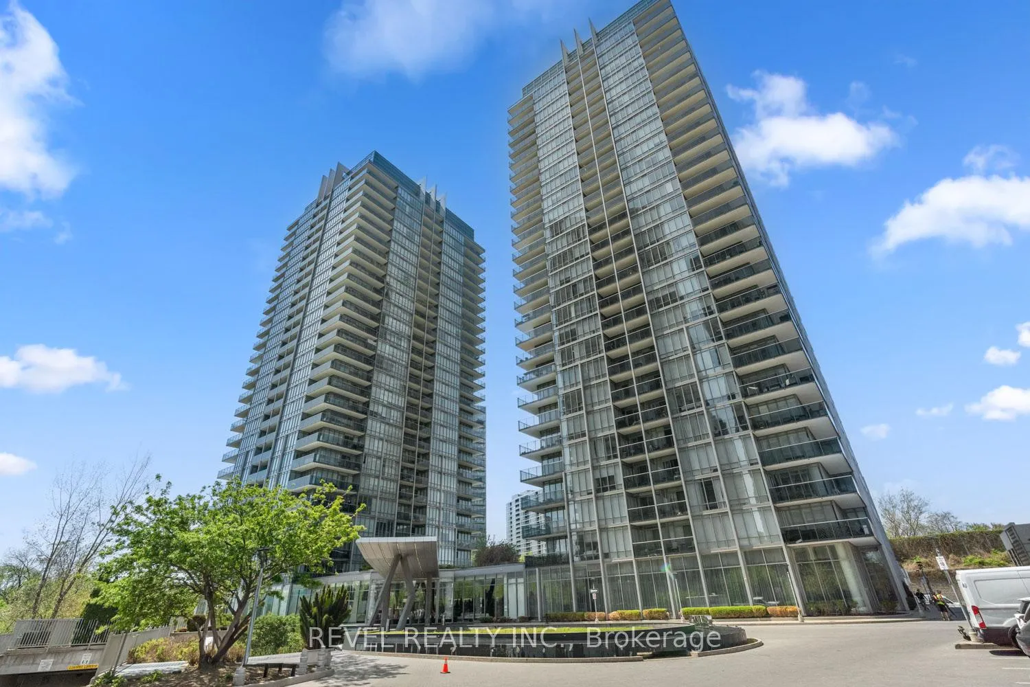 Front of Unit 516, 88 Park Lawn Road