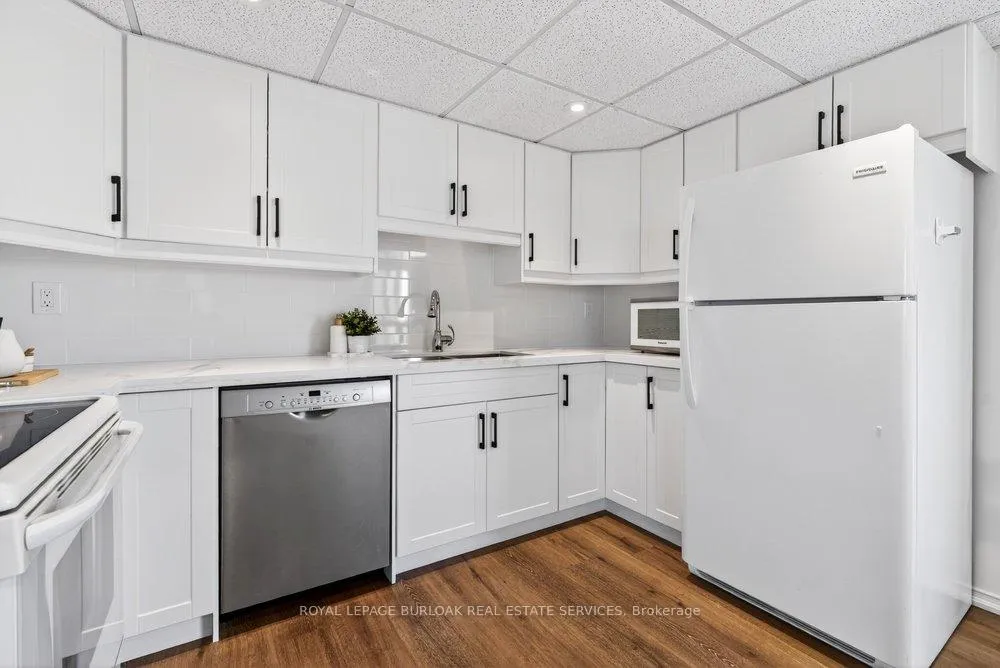 Photo 14 of Unit 1007, 5090 Pinedale Avenue, Burlington, Appleby — HOMEH