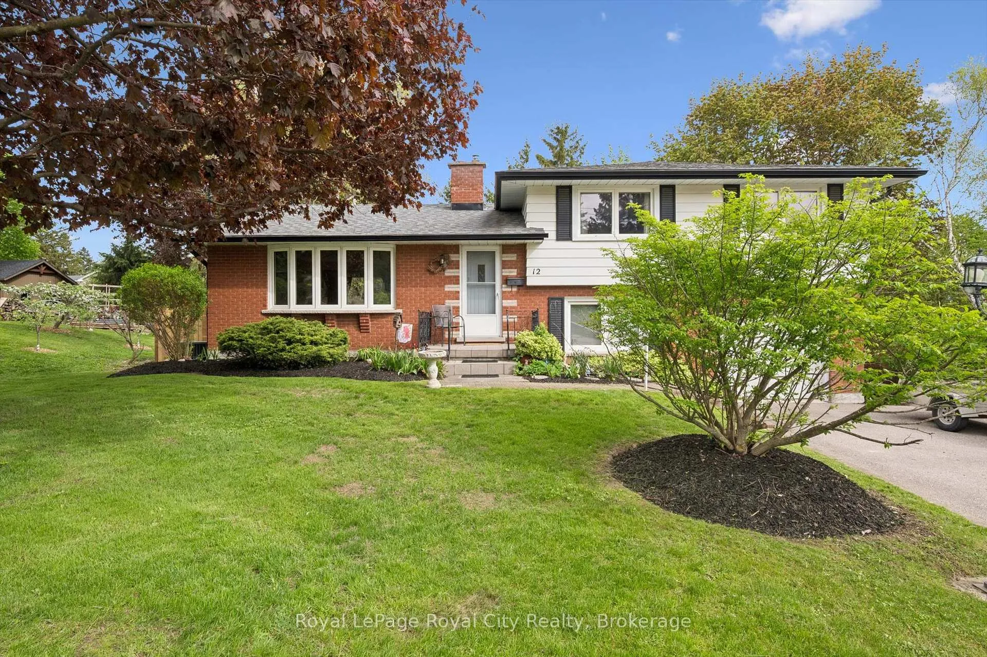 Photo 1 of 12 Hamilton Drive, Guelph/Eramosa, Rural Guelph/Eramosa East — HOMEH