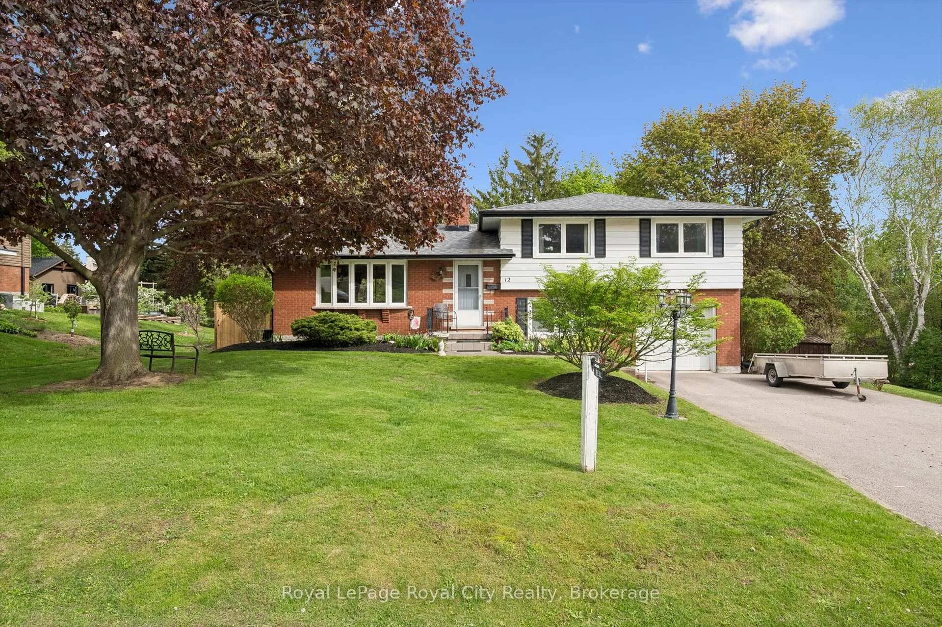 Photo 5 of 12 Hamilton Drive, Guelph/Eramosa, Rural Guelph/Eramosa East — HOMEH