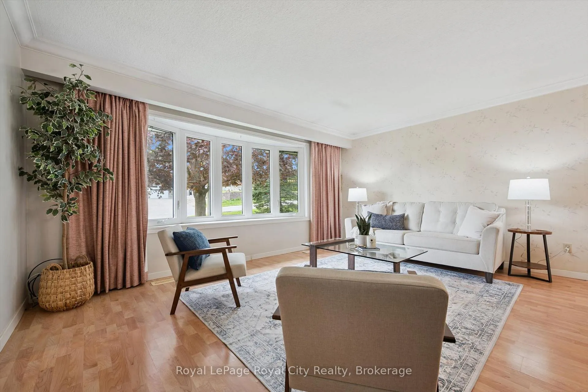 Photo 12 of 12 Hamilton Drive, Guelph/Eramosa, Rural Guelph/Eramosa East — HOMEH