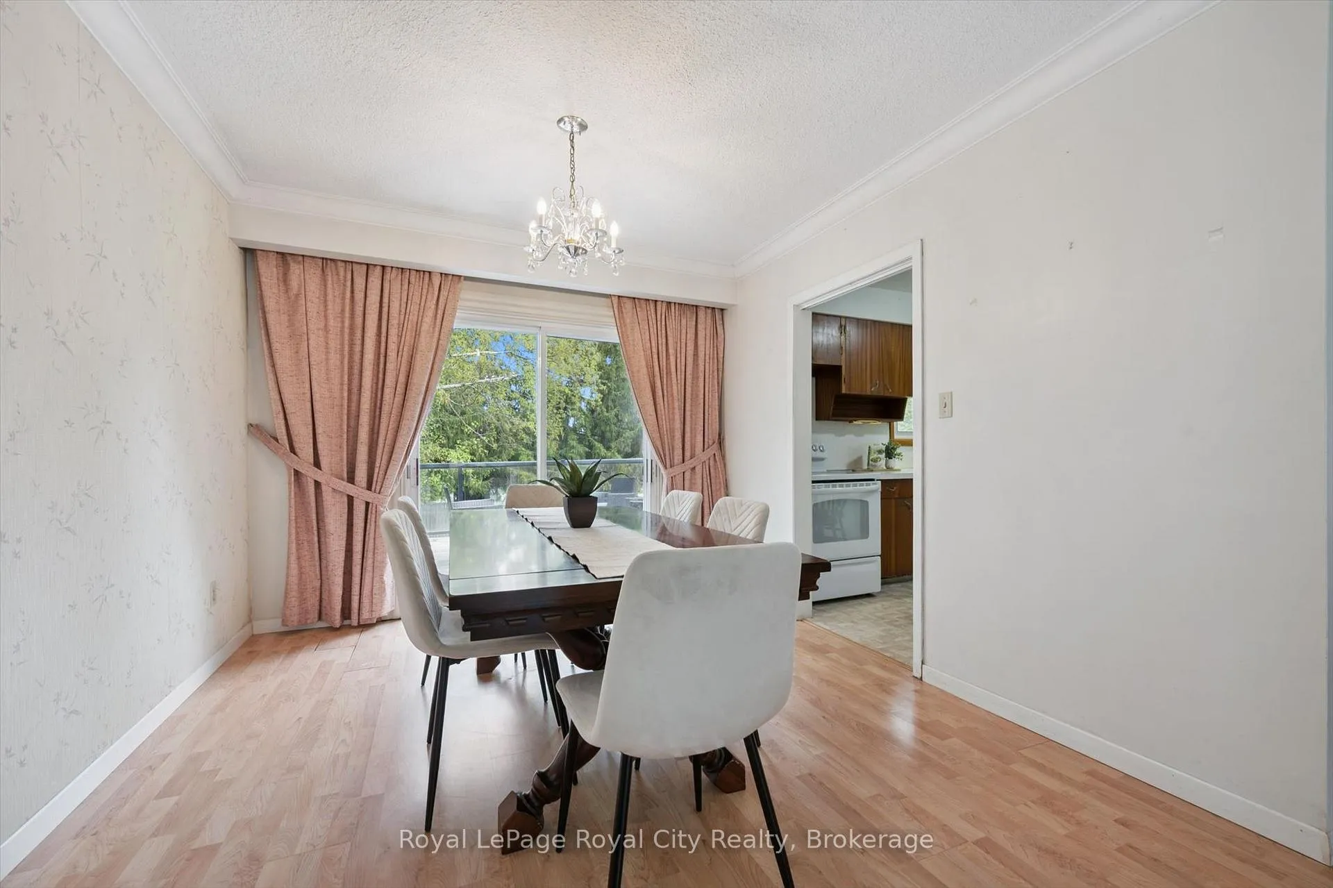 Photo 16 of 12 Hamilton Drive, Guelph/Eramosa, Rural Guelph/Eramosa East — HOMEH