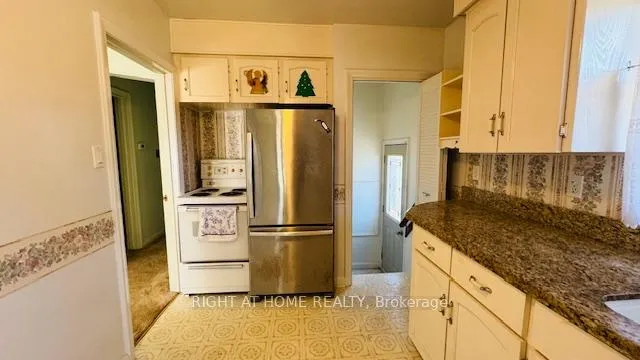 Photo 7 of 42 Gailmont Drive, Hamilton, Corman — HOMEH