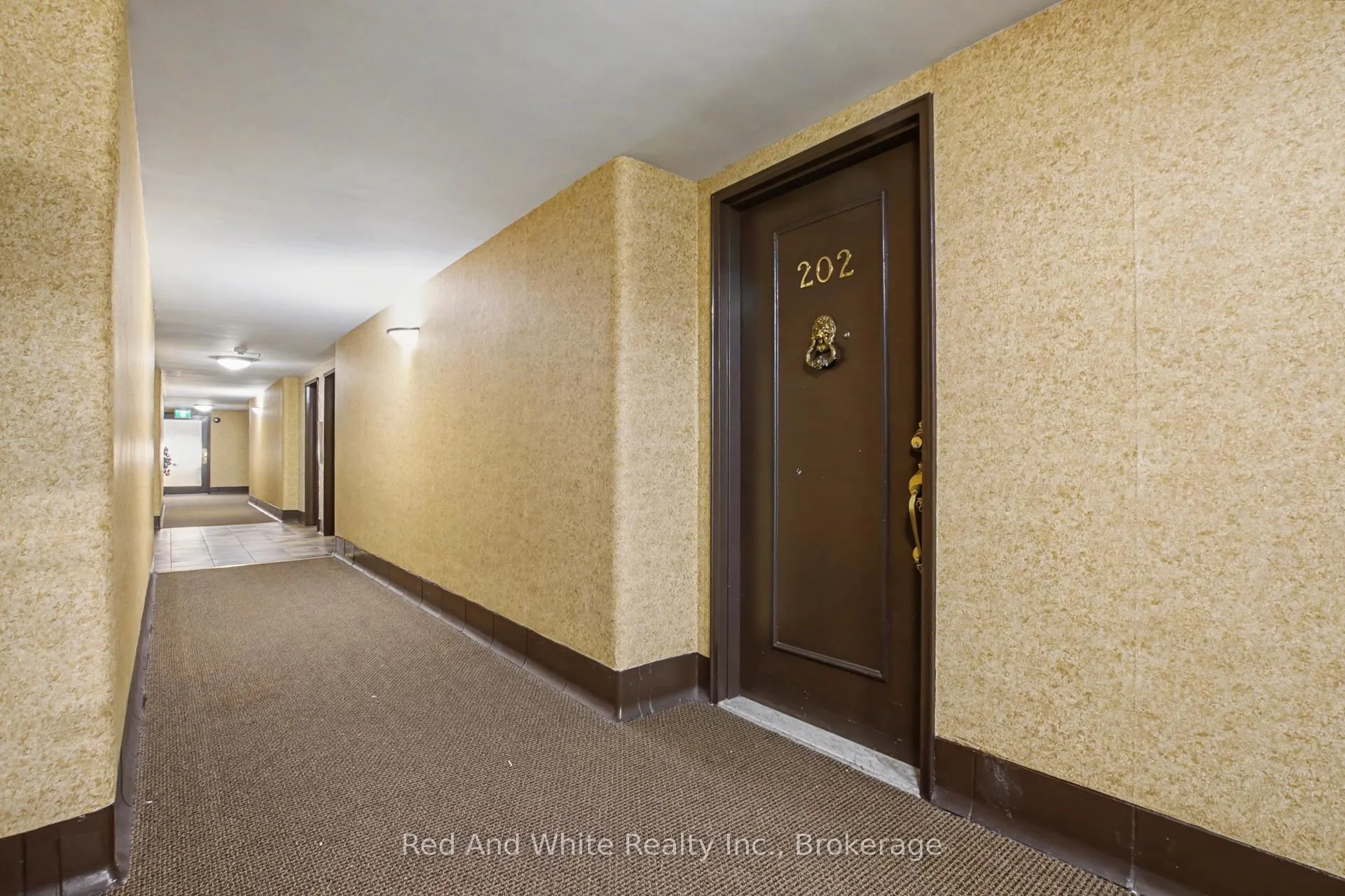 Photo 5 of Unit 202, 45 Westmount Road N, Waterloo, Uptown West — HOMEH