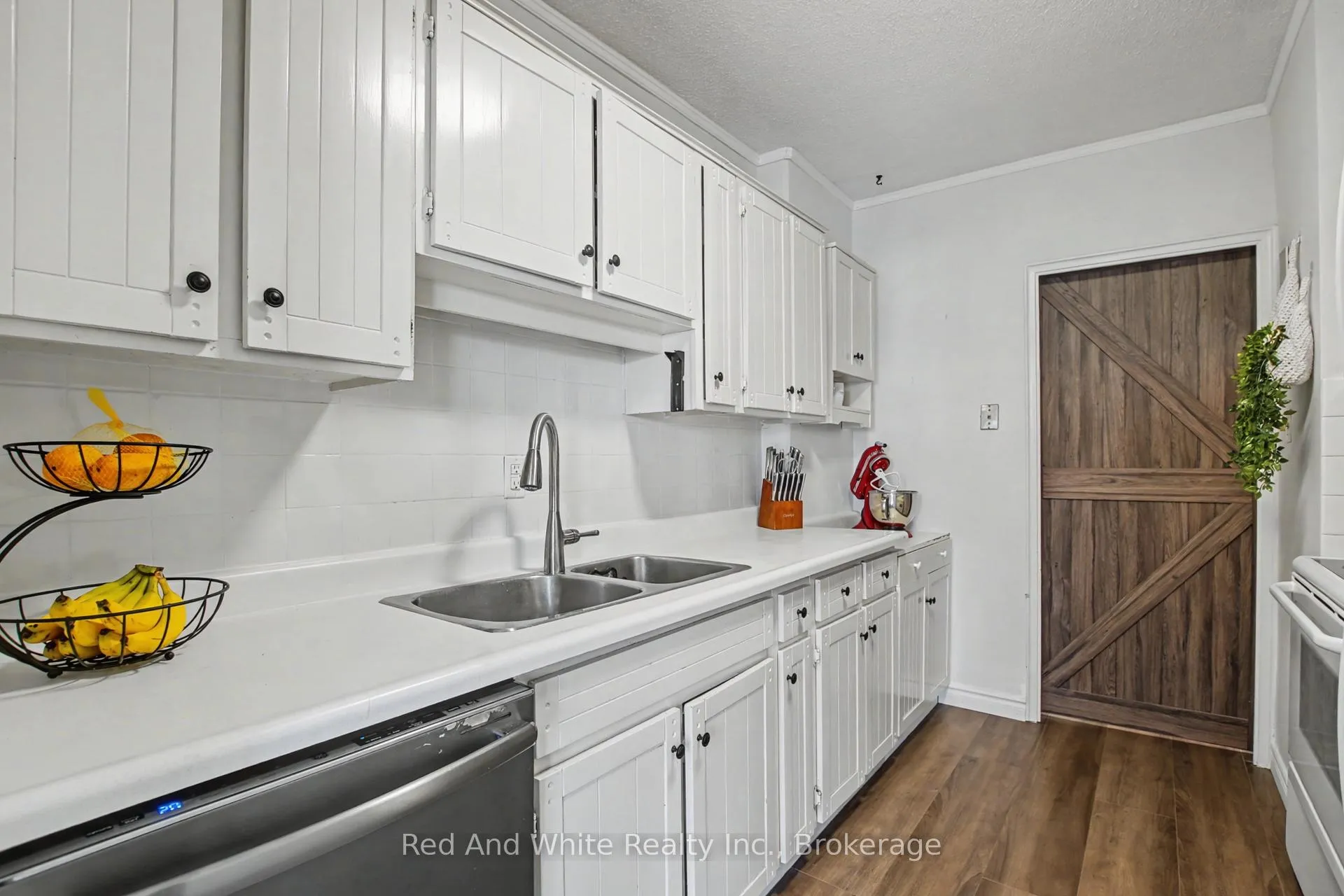 Photo 8 of Unit 202, 45 Westmount Road N, Waterloo, Uptown West — HOMEH