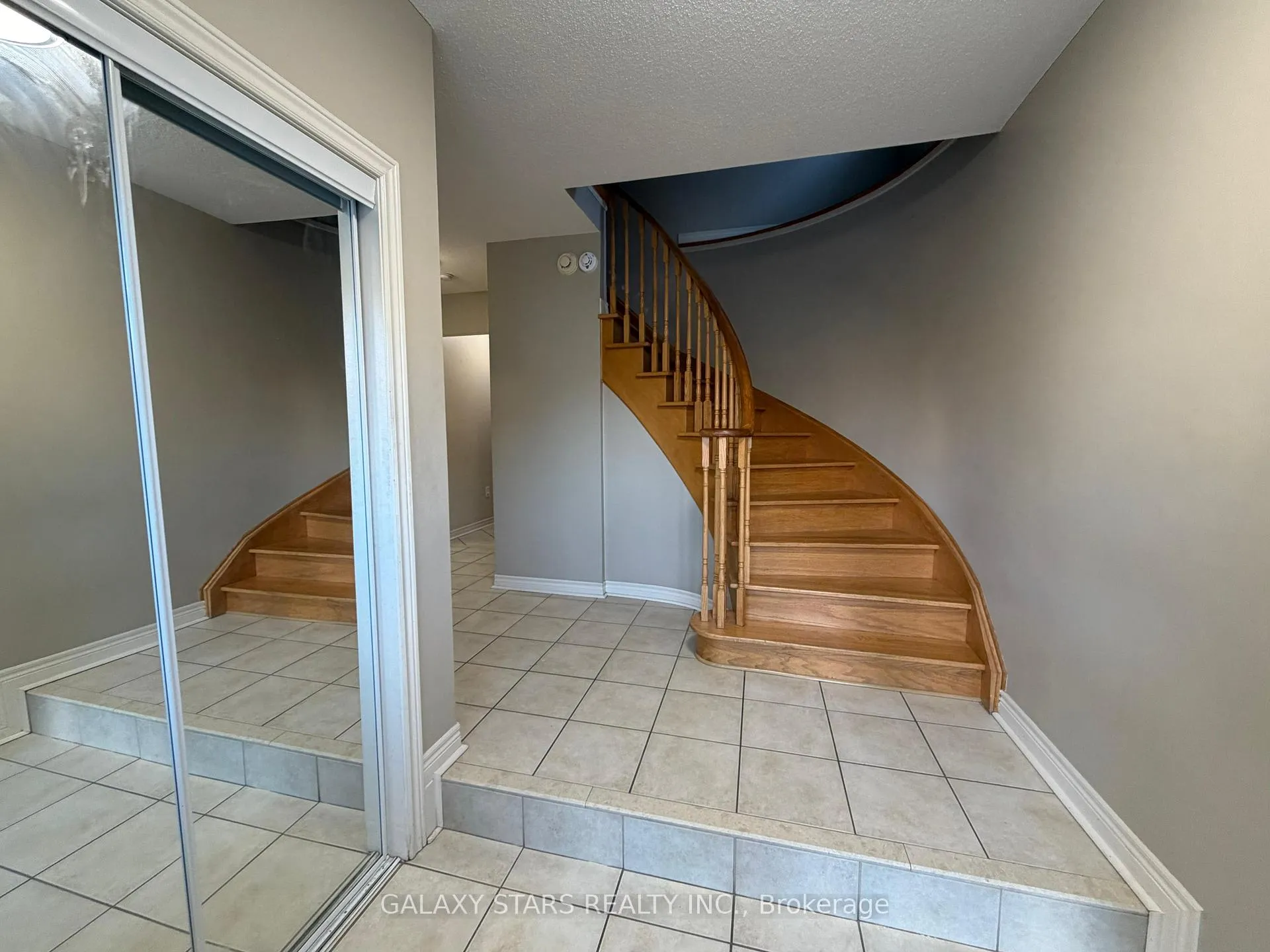 Photo 2 of Unit Main & 2nd Flr, 26 Stevensgate Drive, Ajax, Northwest Ajax — HOMEH