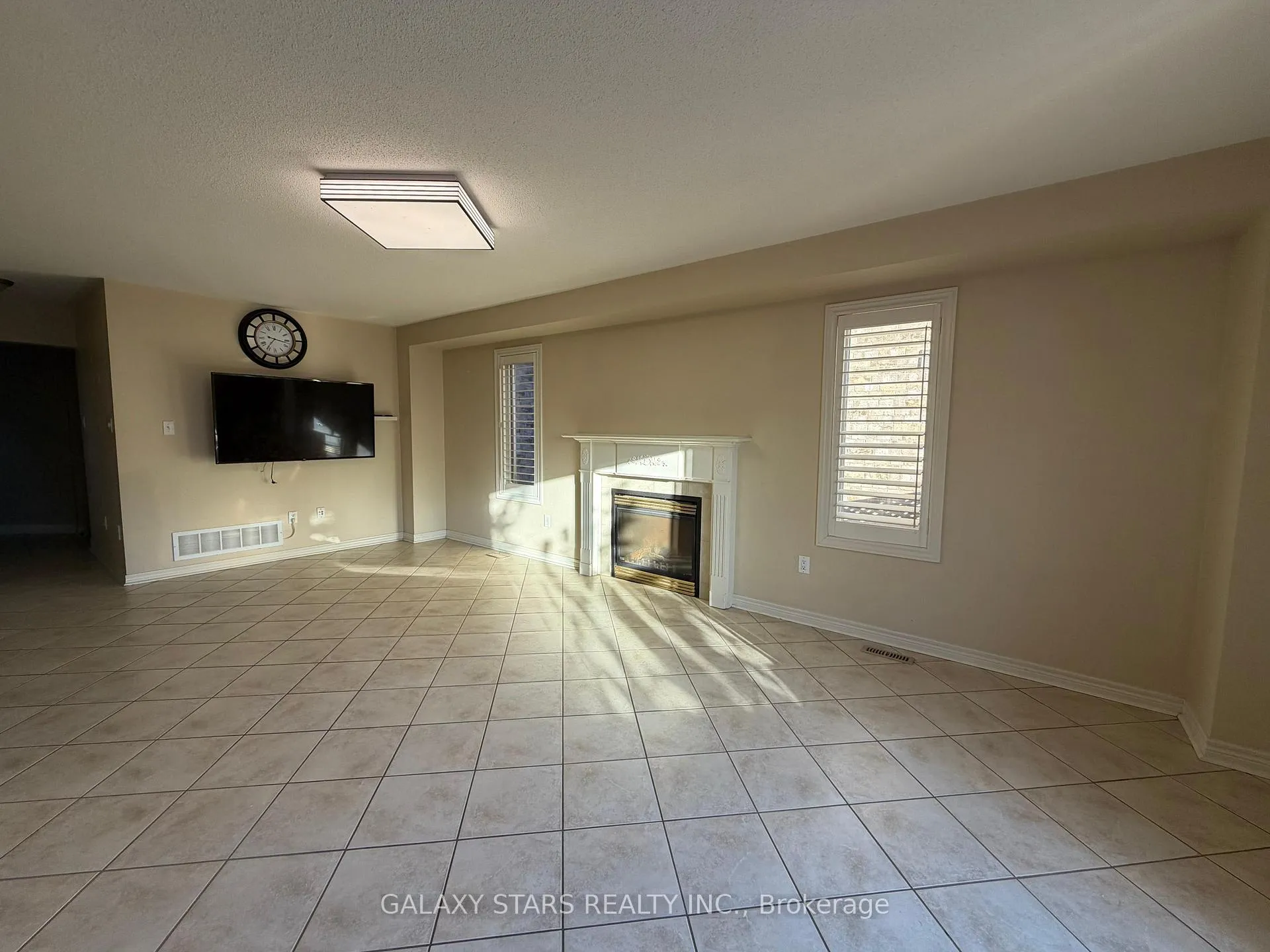 Photo 3 of Unit Main & 2nd Flr, 26 Stevensgate Drive, Ajax, Northwest Ajax — HOMEH