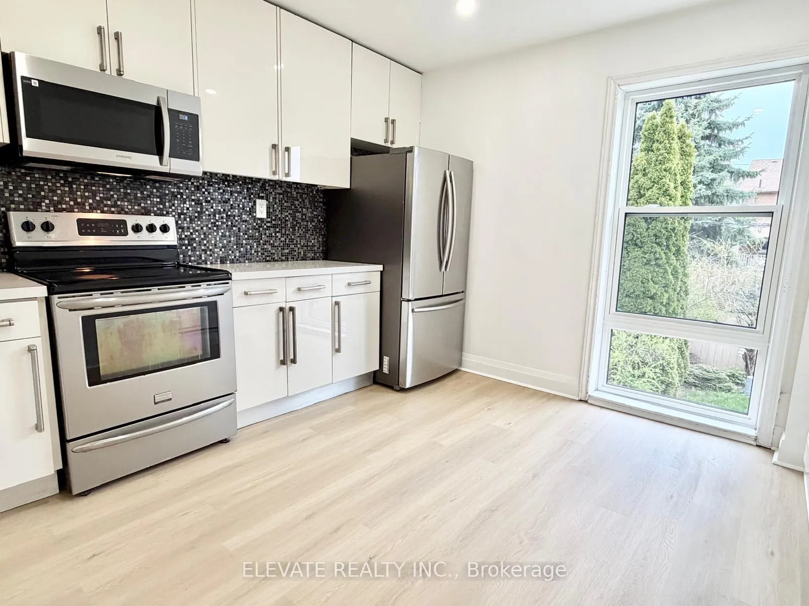 Photo 2 of Unit Unit # 2, 275 Lauder Avenue, Toronto, Oakwood Village — HOMEH