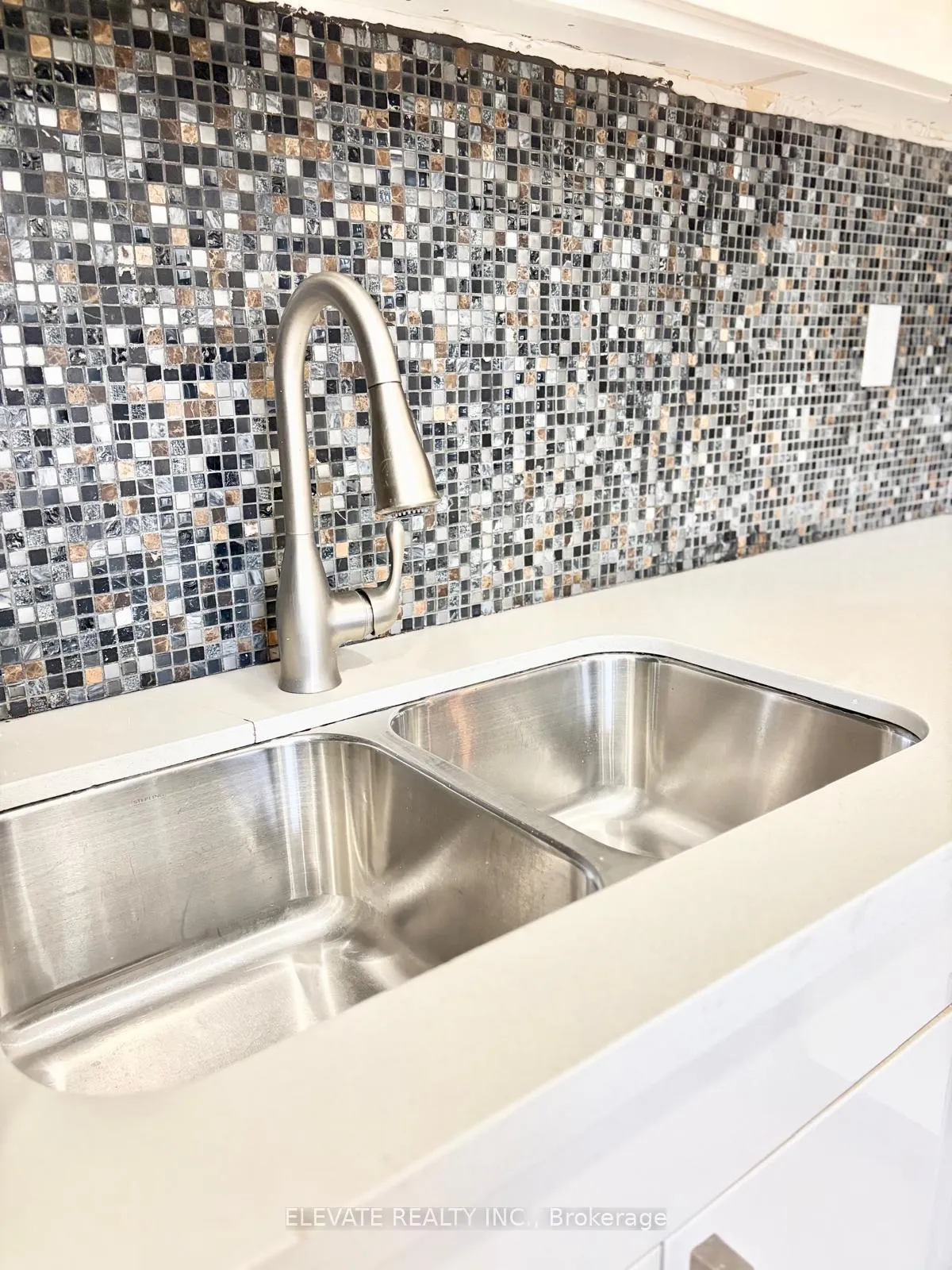 Photo 3 of Unit Unit # 2, 275 Lauder Avenue, Toronto, Oakwood Village — HOMEH