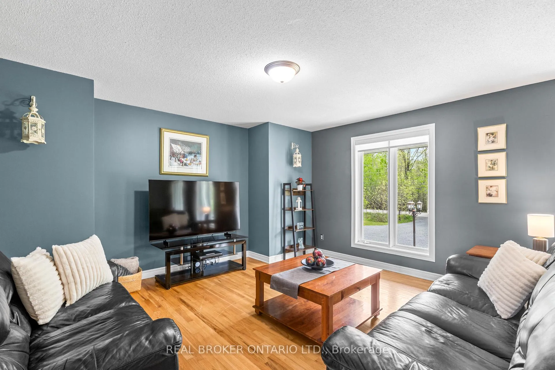 Photo 5 of 6451 Ottawa Street W, Ottawa, Goulbourn Twp From Franktown Rd/South To Rideau — HOMEH