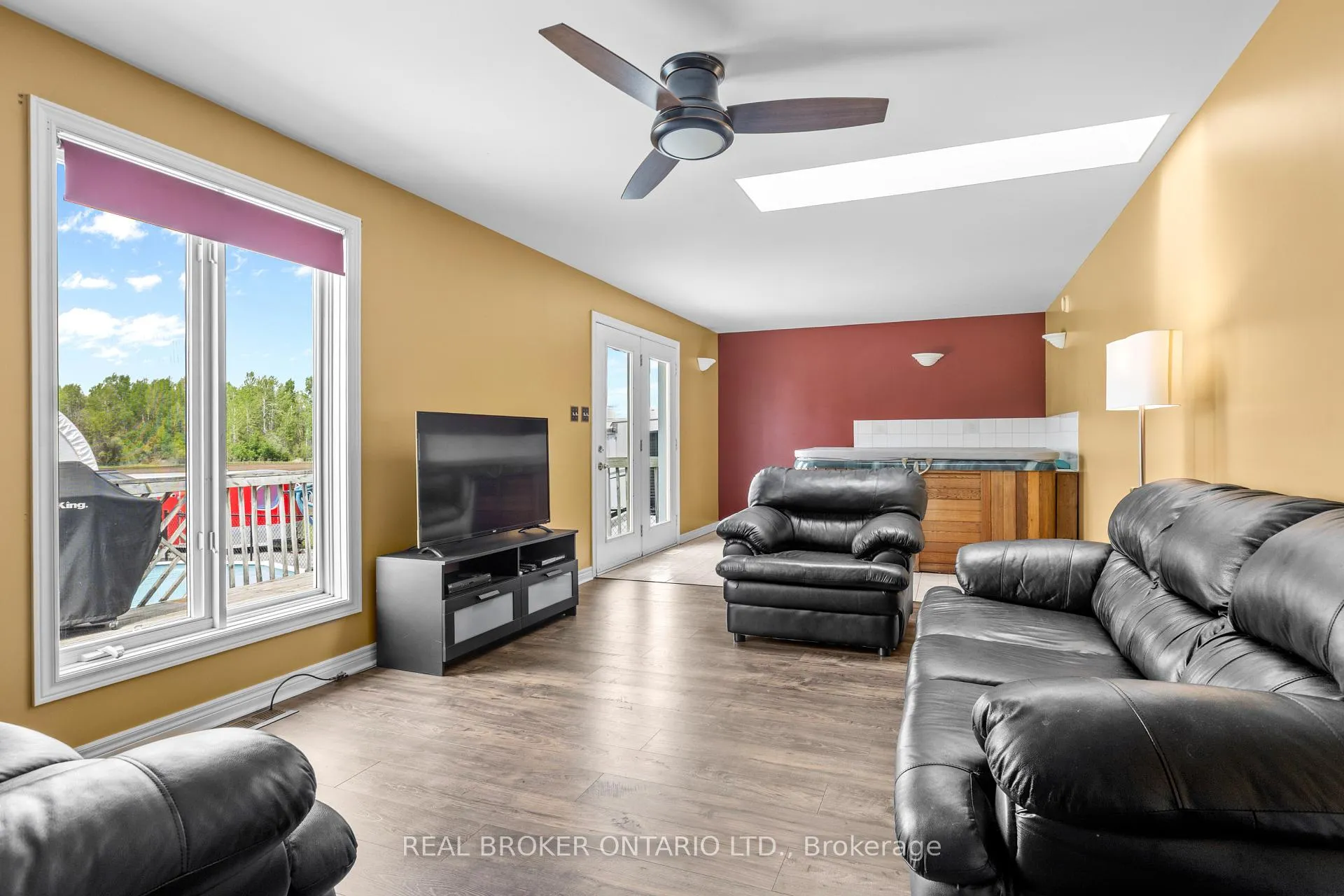 Photo 16 of 6451 Ottawa Street W, Ottawa, Goulbourn Twp From Franktown Rd/South To Rideau — HOMEH