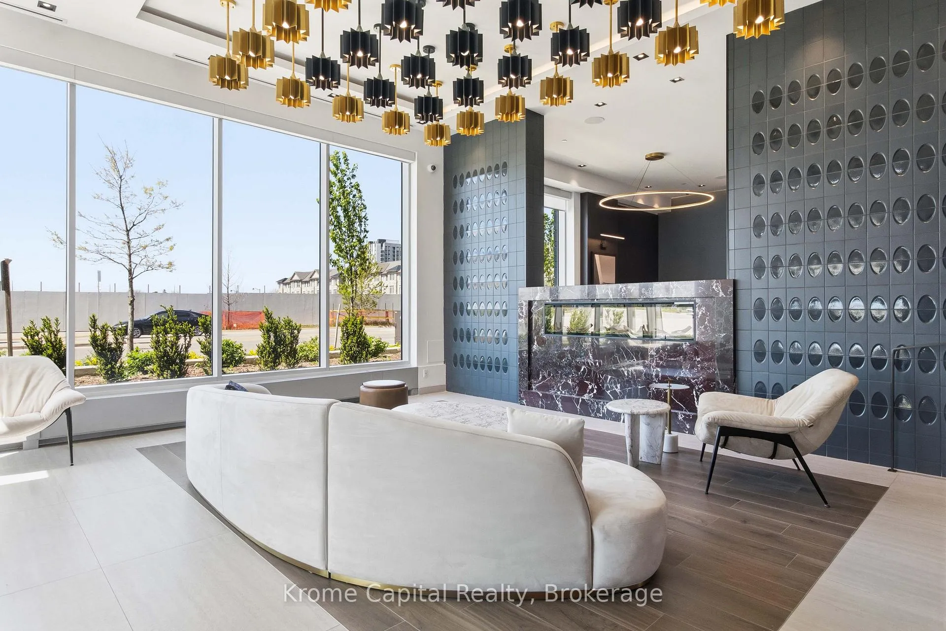 Photo 2 of Unit 718, 412 Silver Maple Road, Oakville, Joshua Meadows — HOMEH