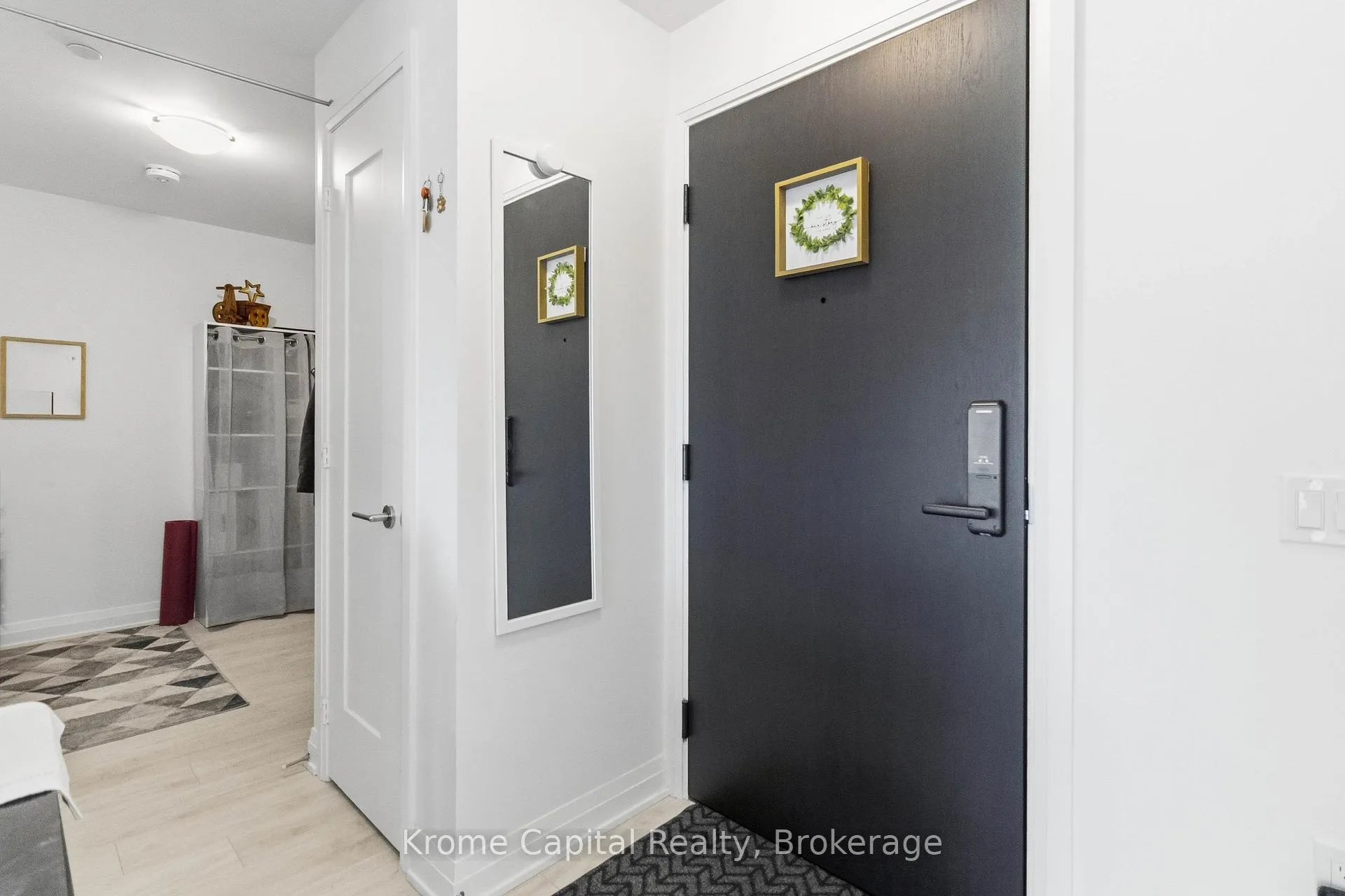 Photo 4 of Unit 718, 412 Silver Maple Road, Oakville, Joshua Meadows — HOMEH